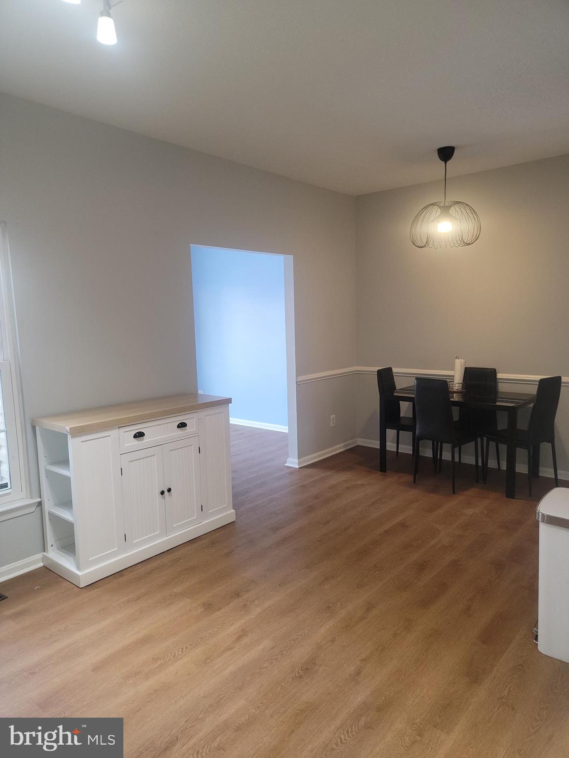 OAK COURT - Residential