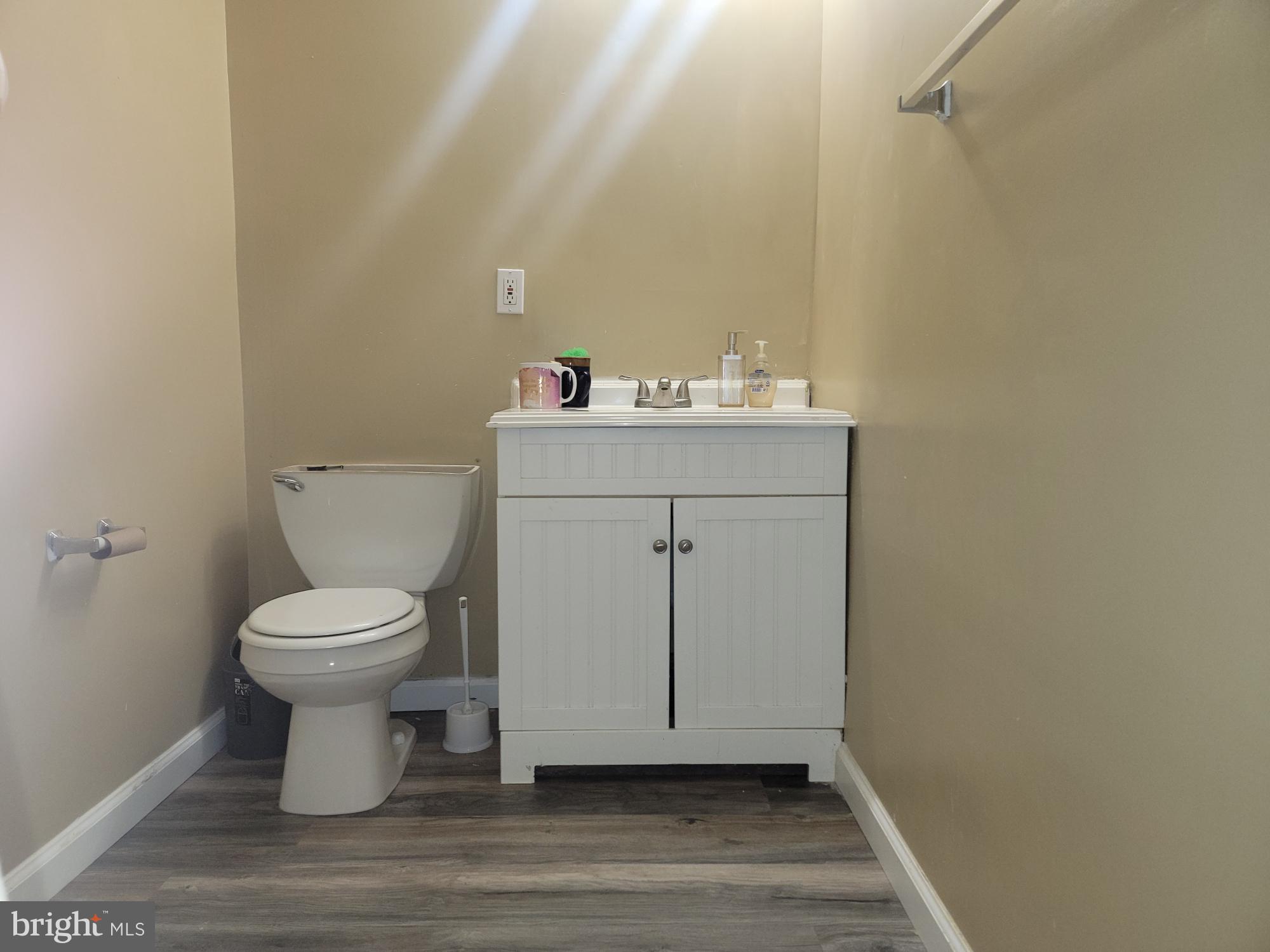 OAK COURT - Residential