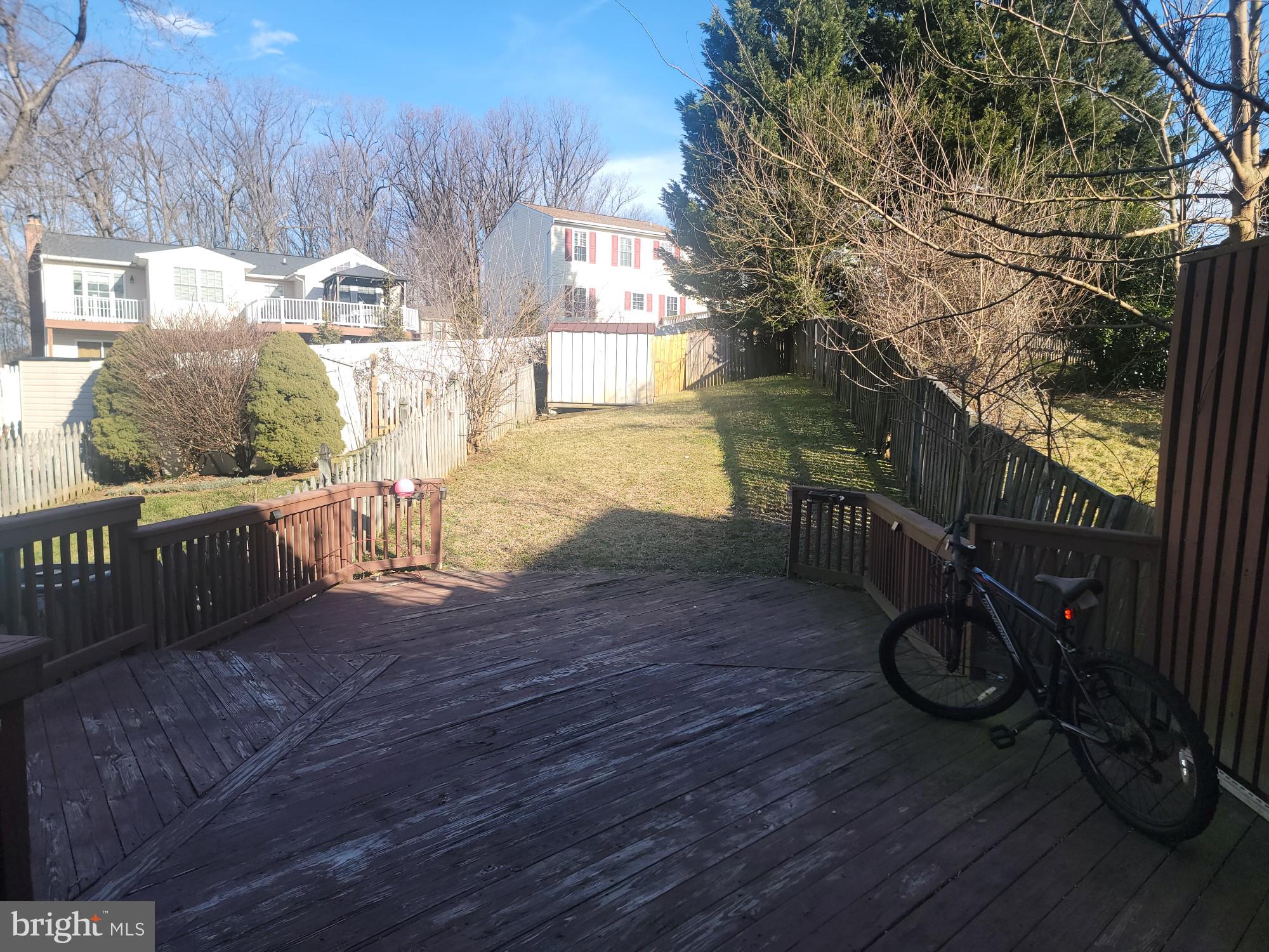 OAK COURT - Residential