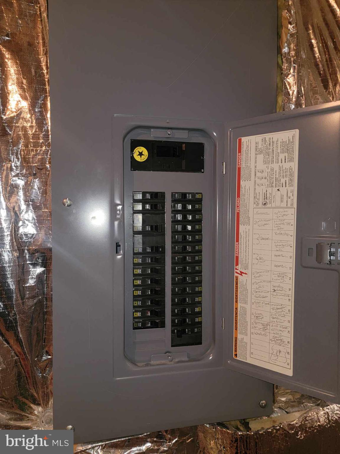 OAK COURT - Residential