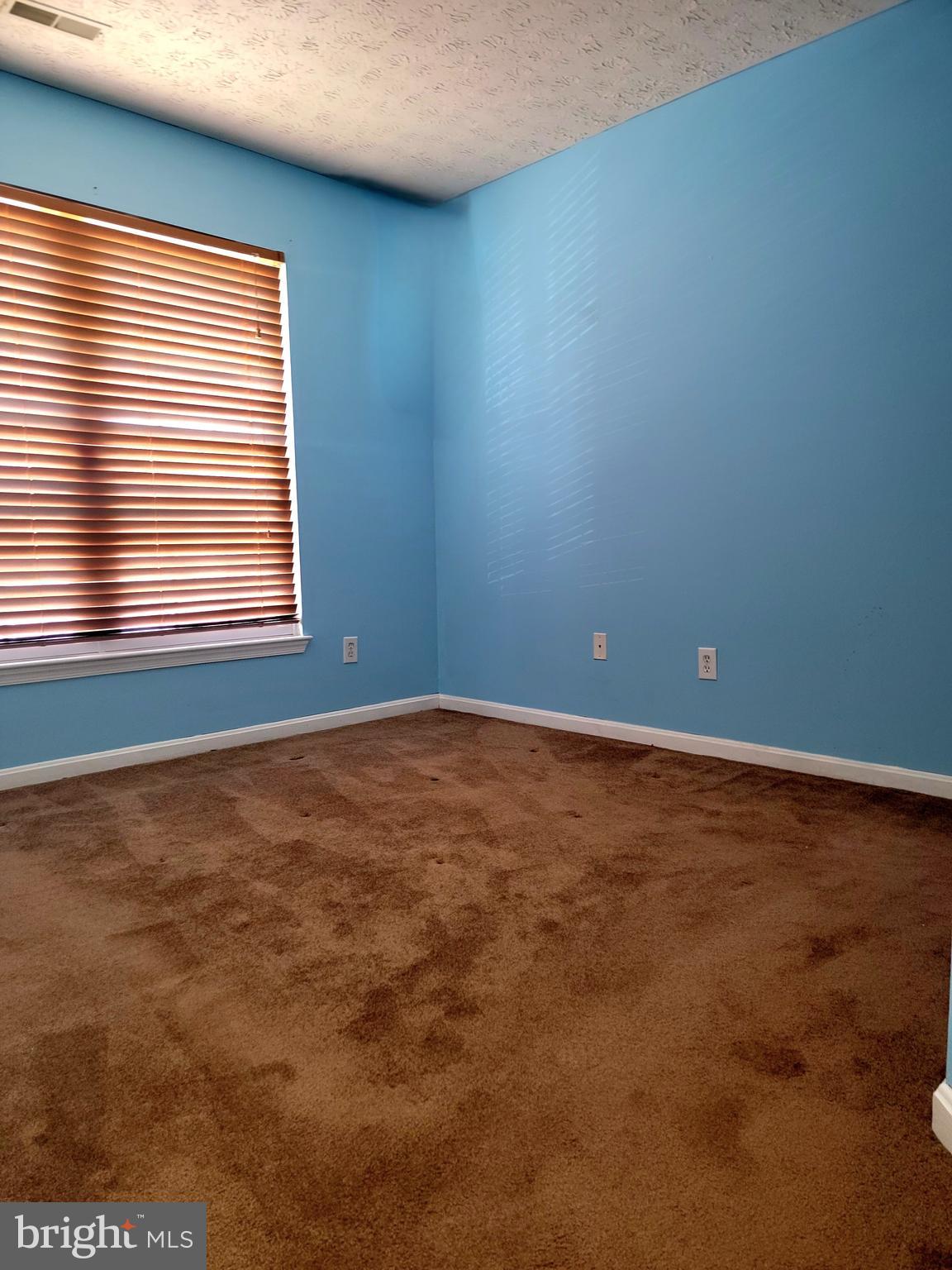 OAK COURT - Residential