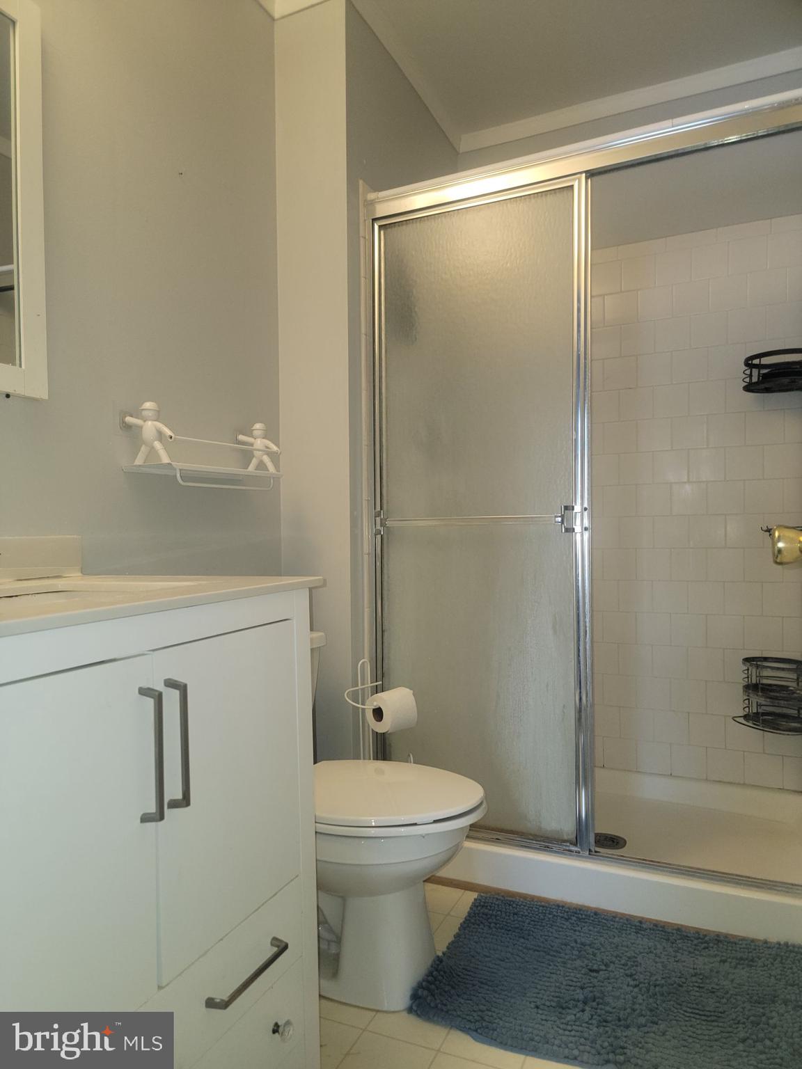 OAK COURT - Residential