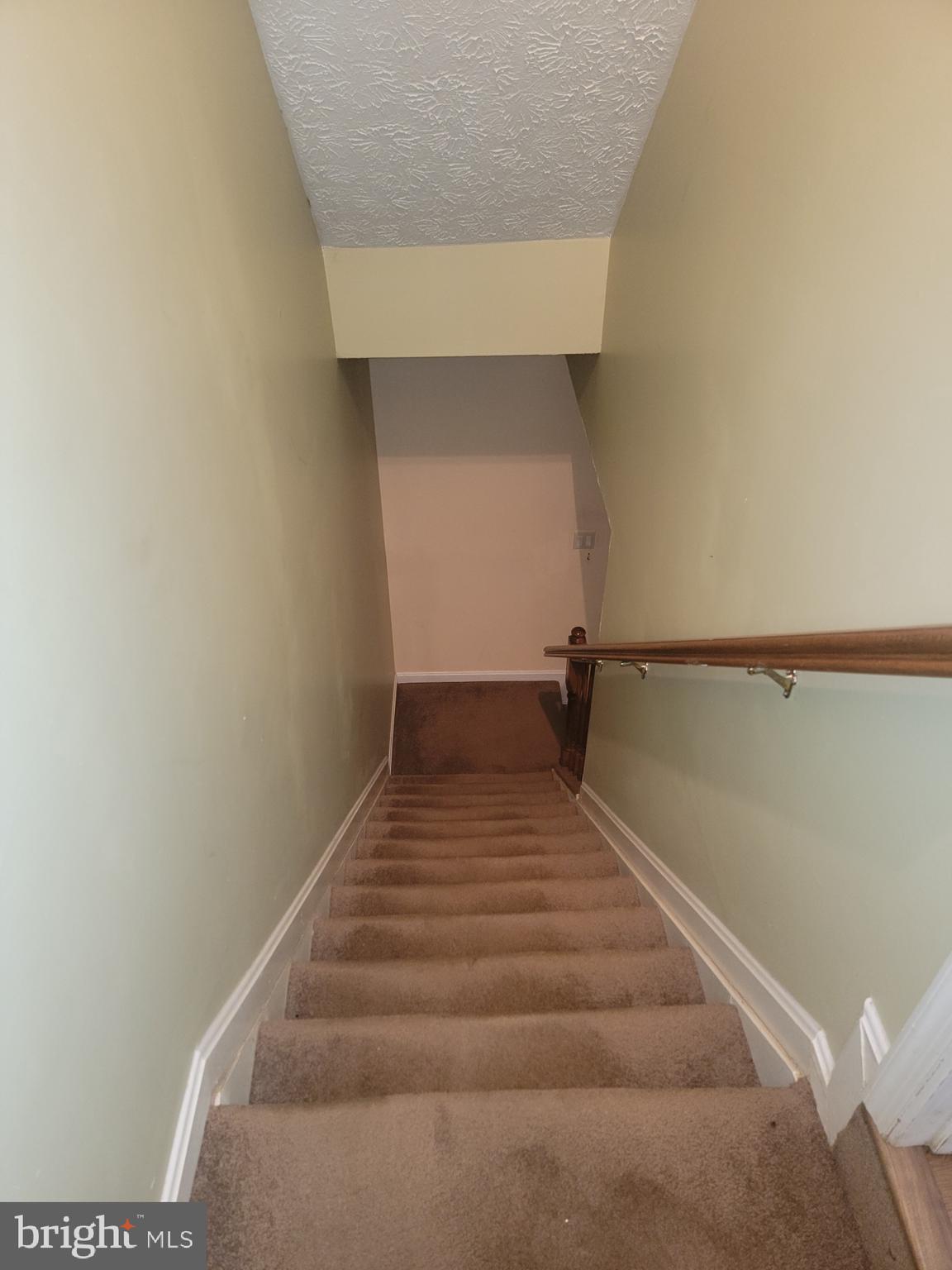 OAK COURT - Residential