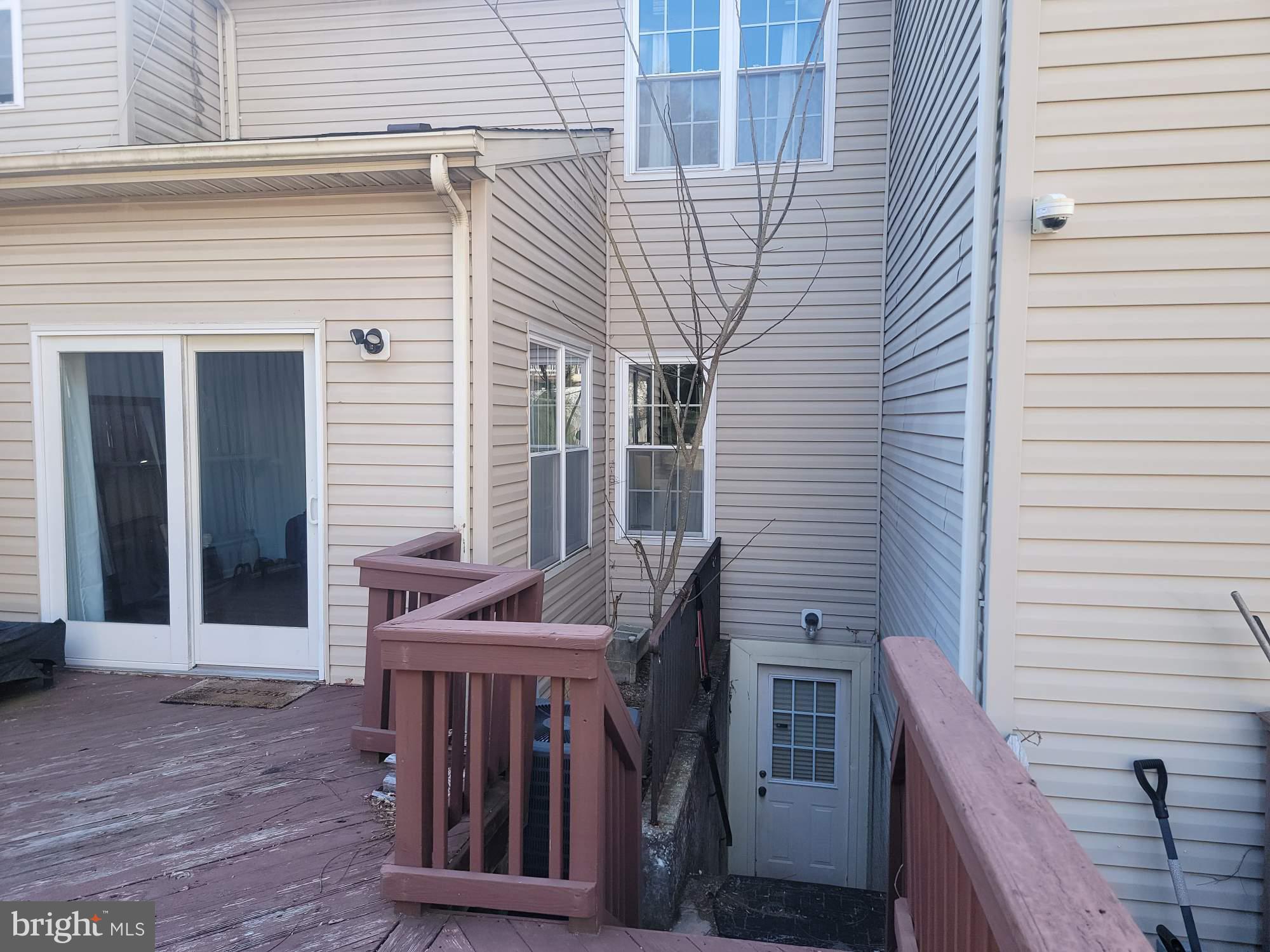 OAK COURT - Residential