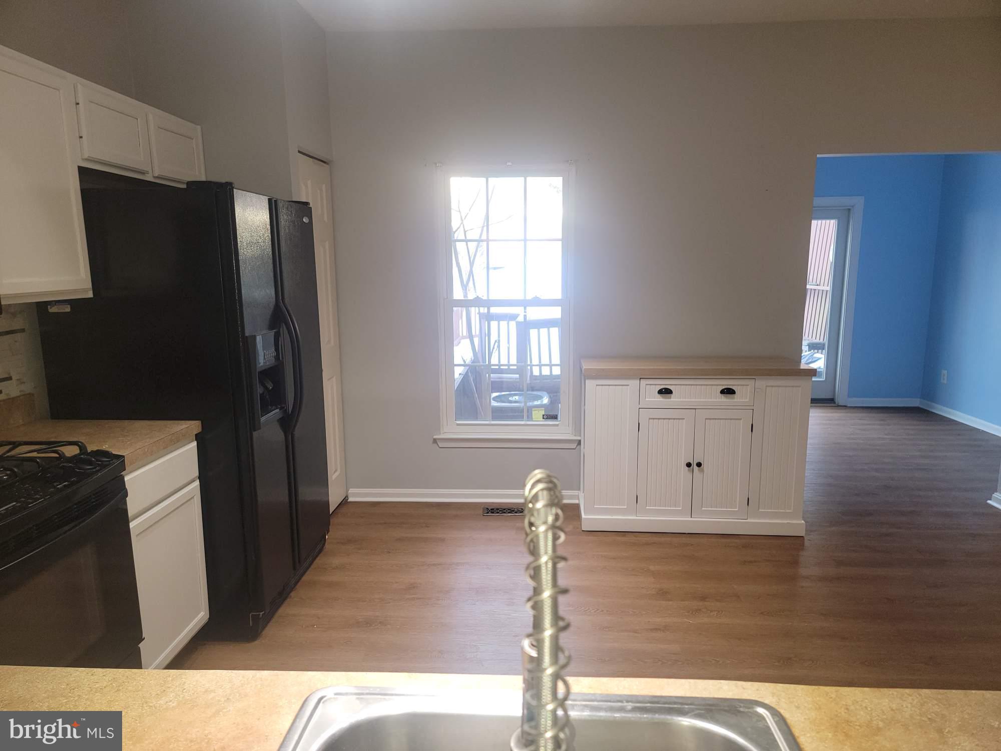 OAK COURT - Residential