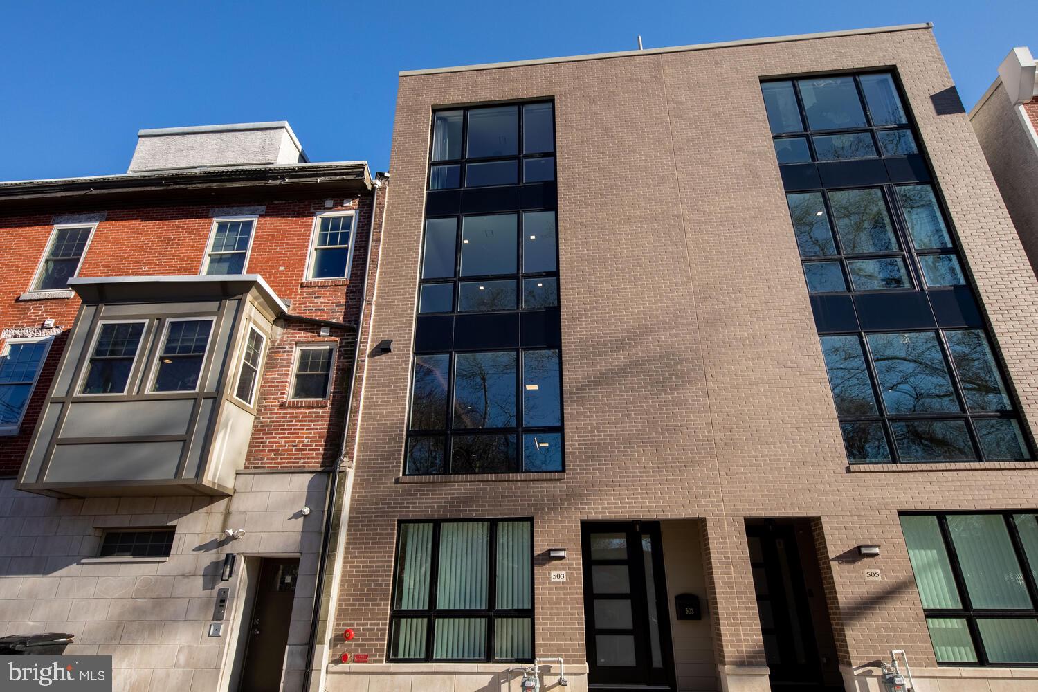 SOCIETY HILL - Residential