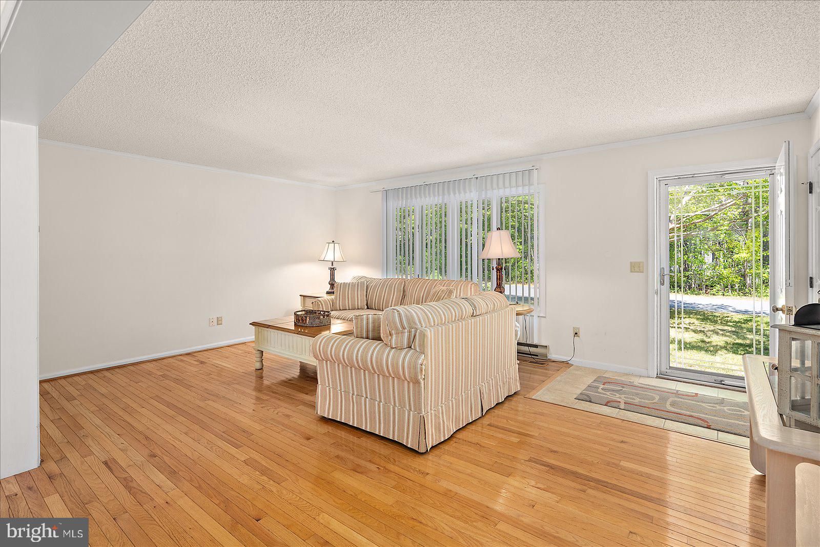 6 FRONTIER DRIVE