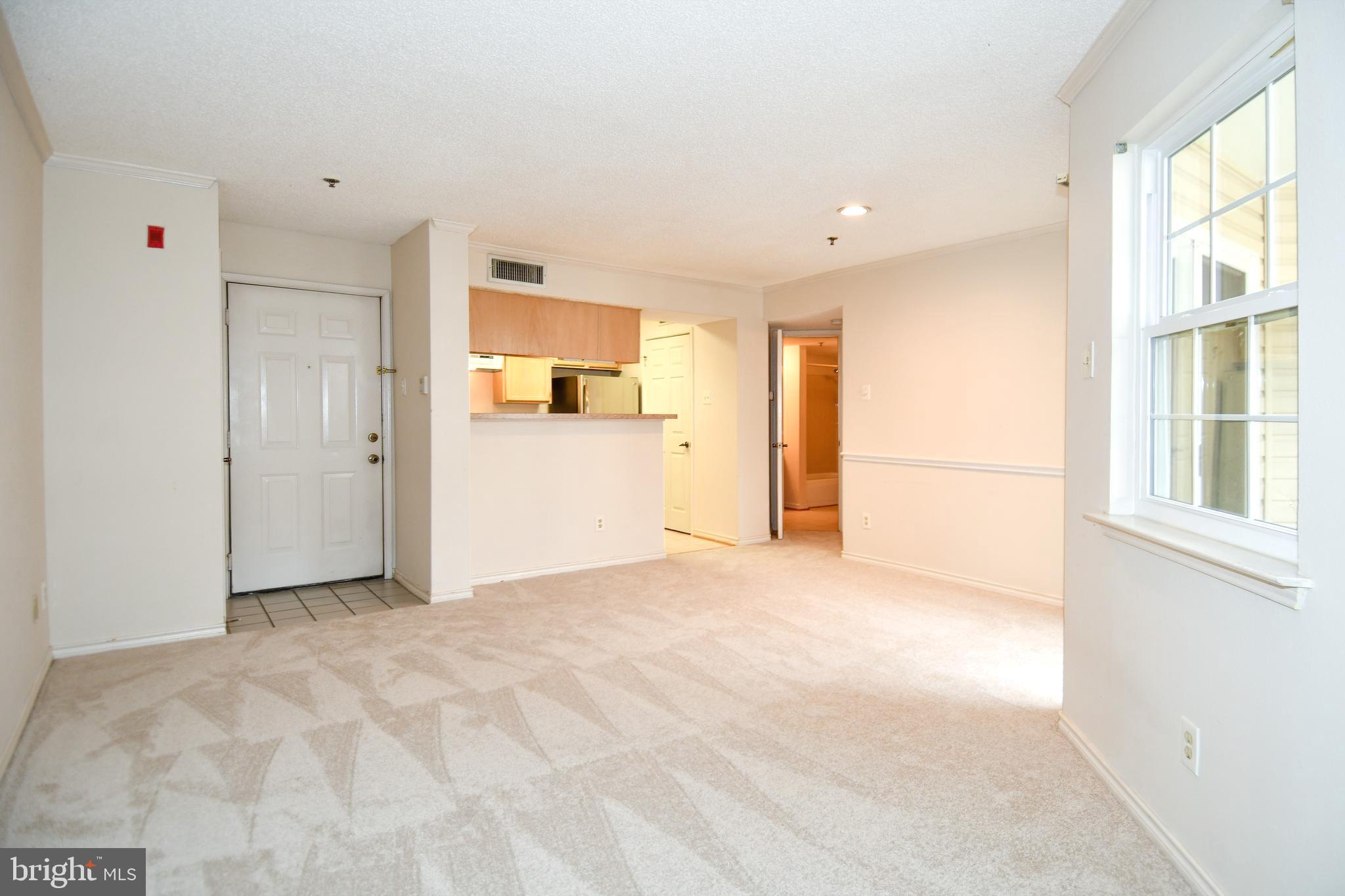 1504 LINCOLN WAY 204