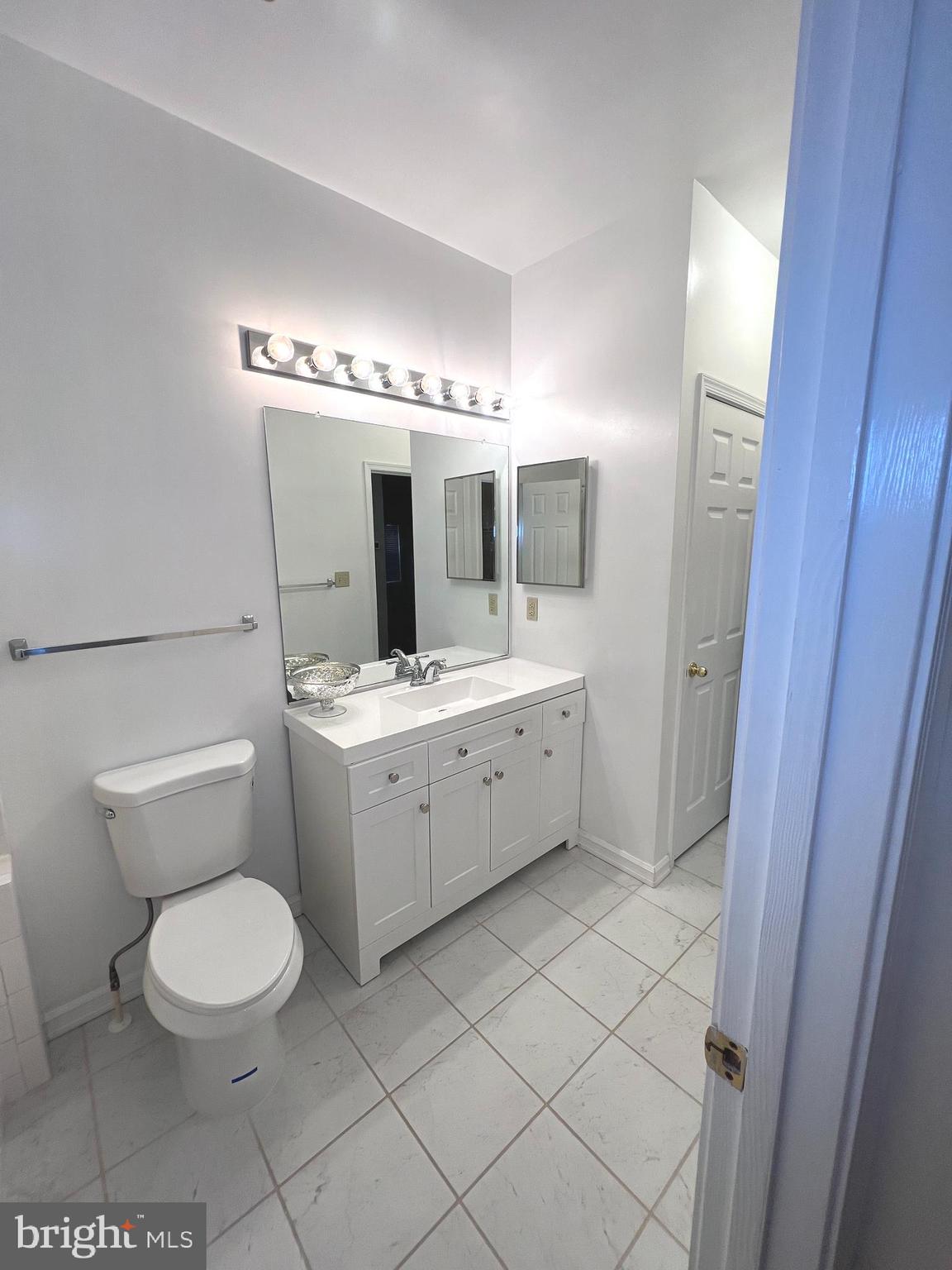 SANDERLING - Residential Lease