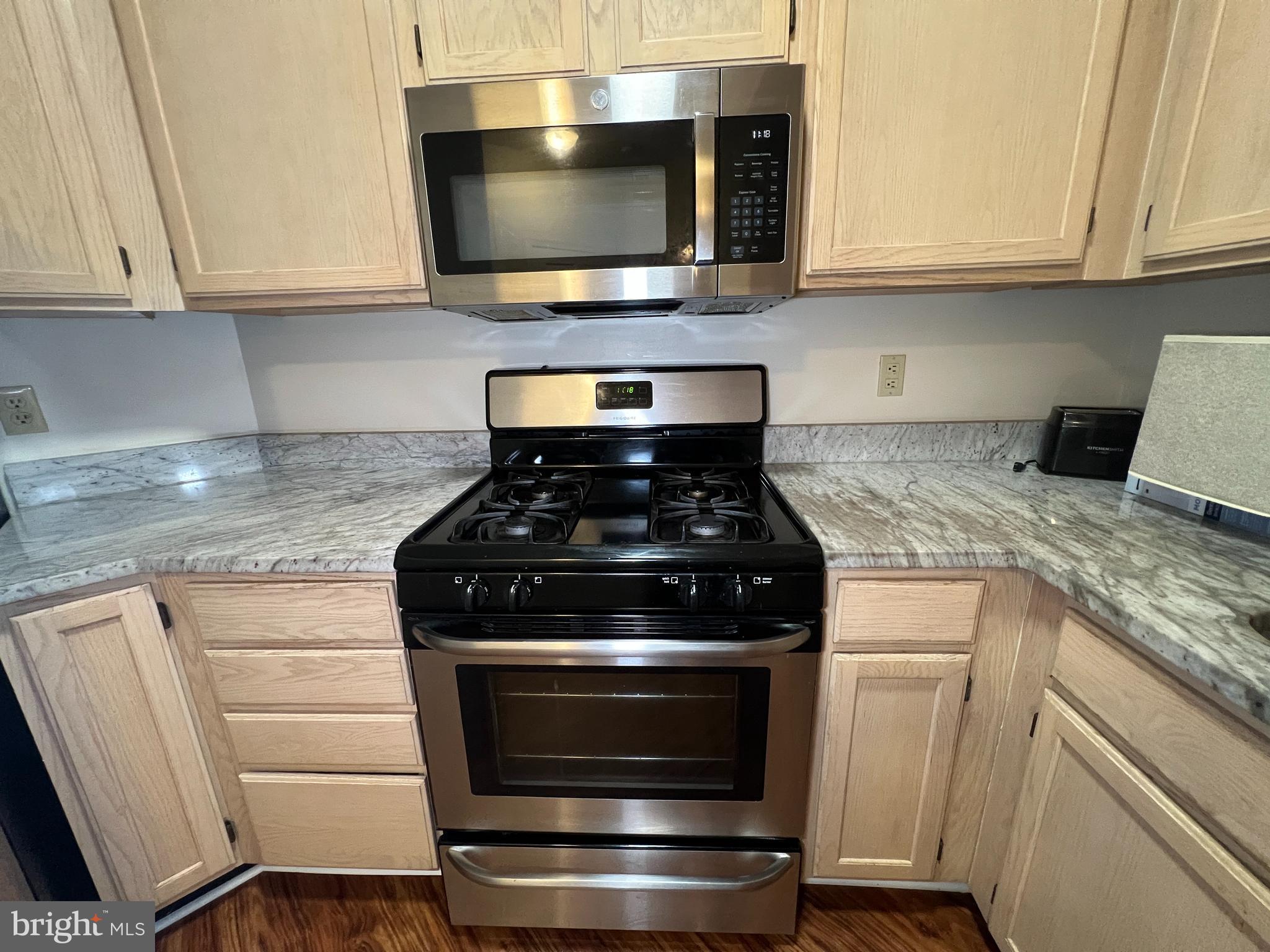 SANDERLING - Residential Lease