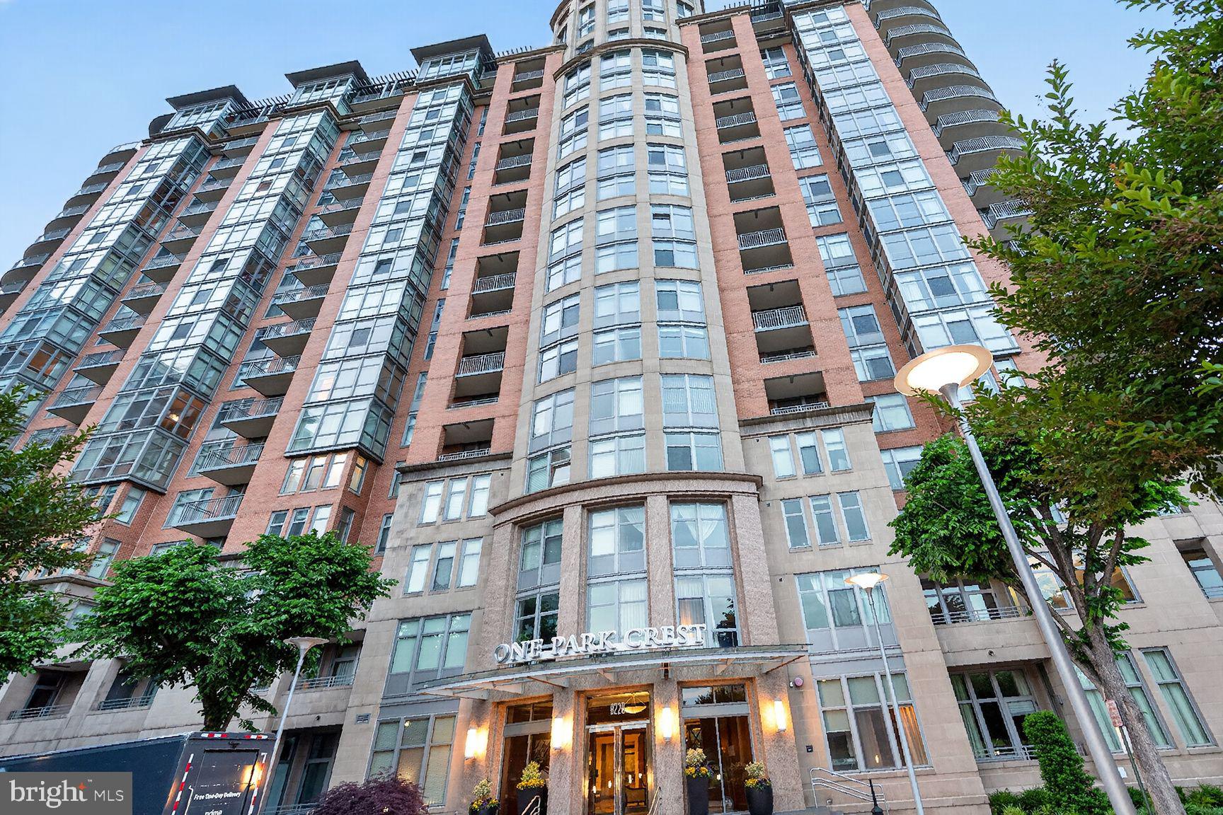 ONE PARK CREST CONDOMINIUM - Residential