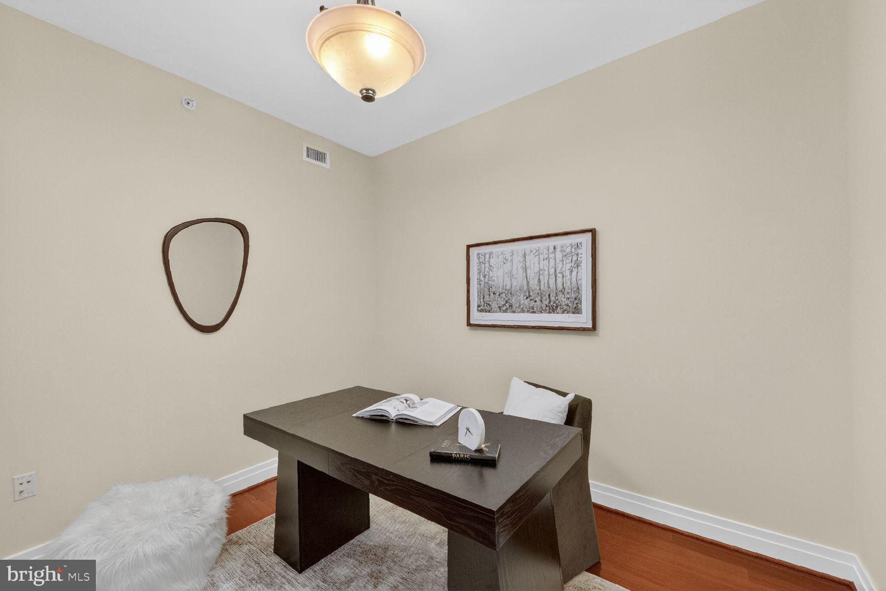 ONE PARK CREST CONDOMINIUM - Residential