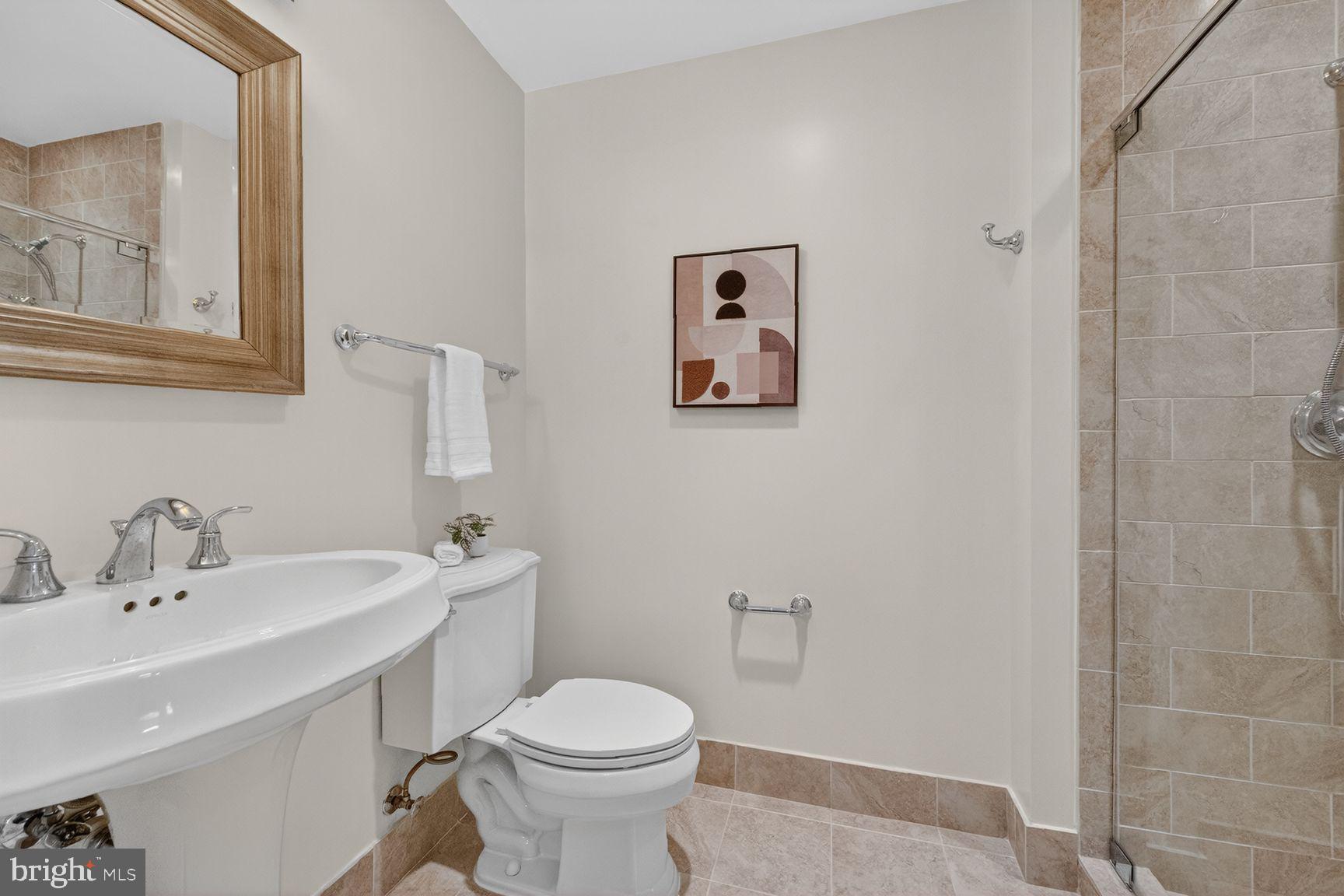 ONE PARK CREST CONDOMINIUM - Residential
