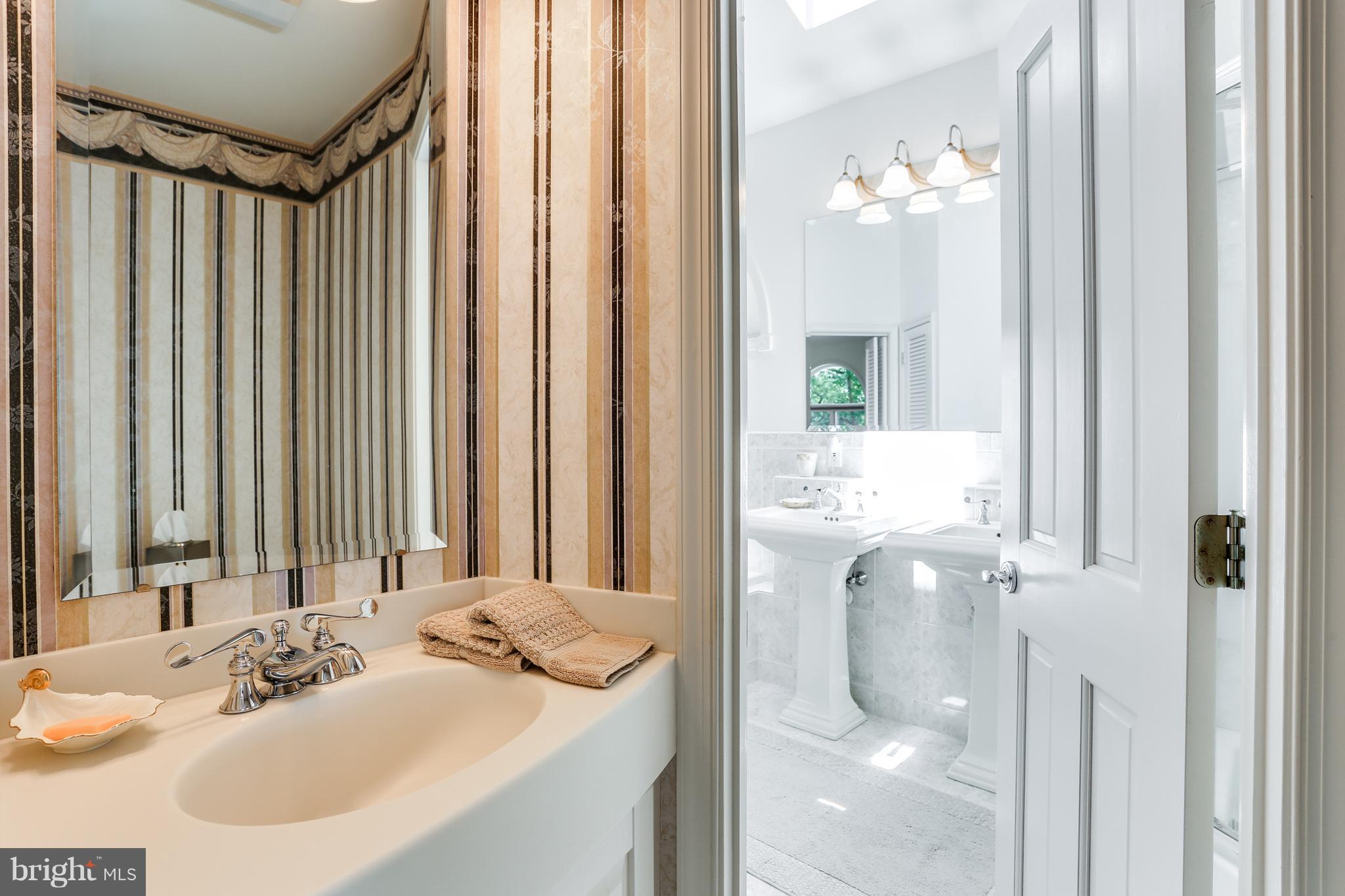 BEN OAKS ON SEVERN - Residential