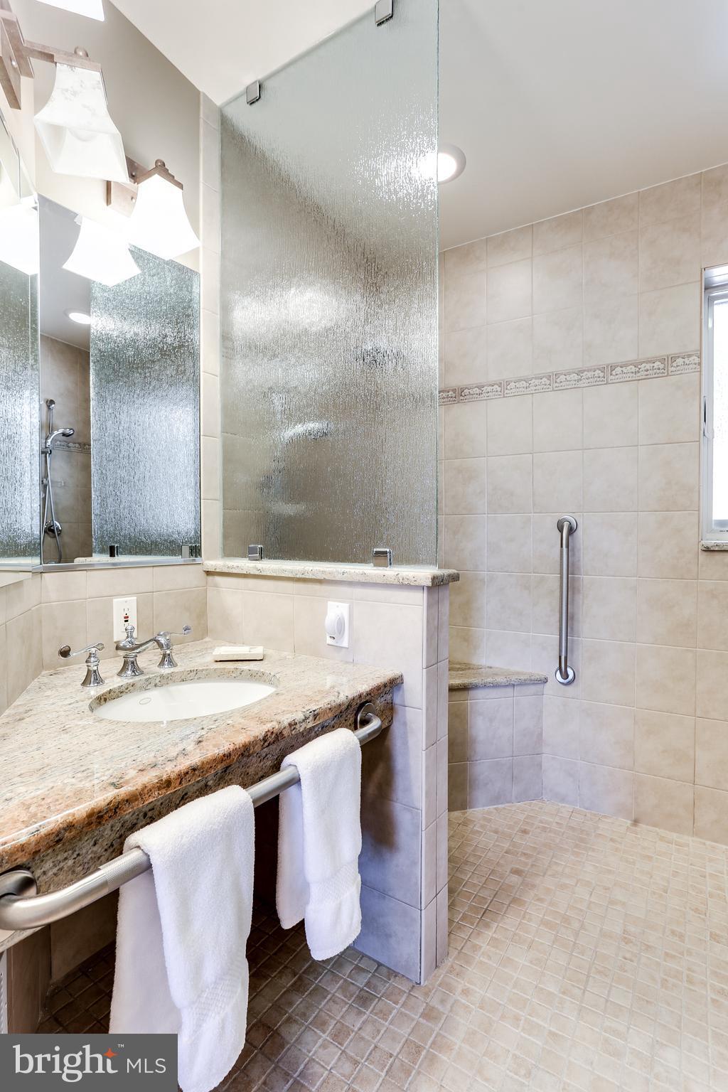 BEN OAKS ON SEVERN - Residential