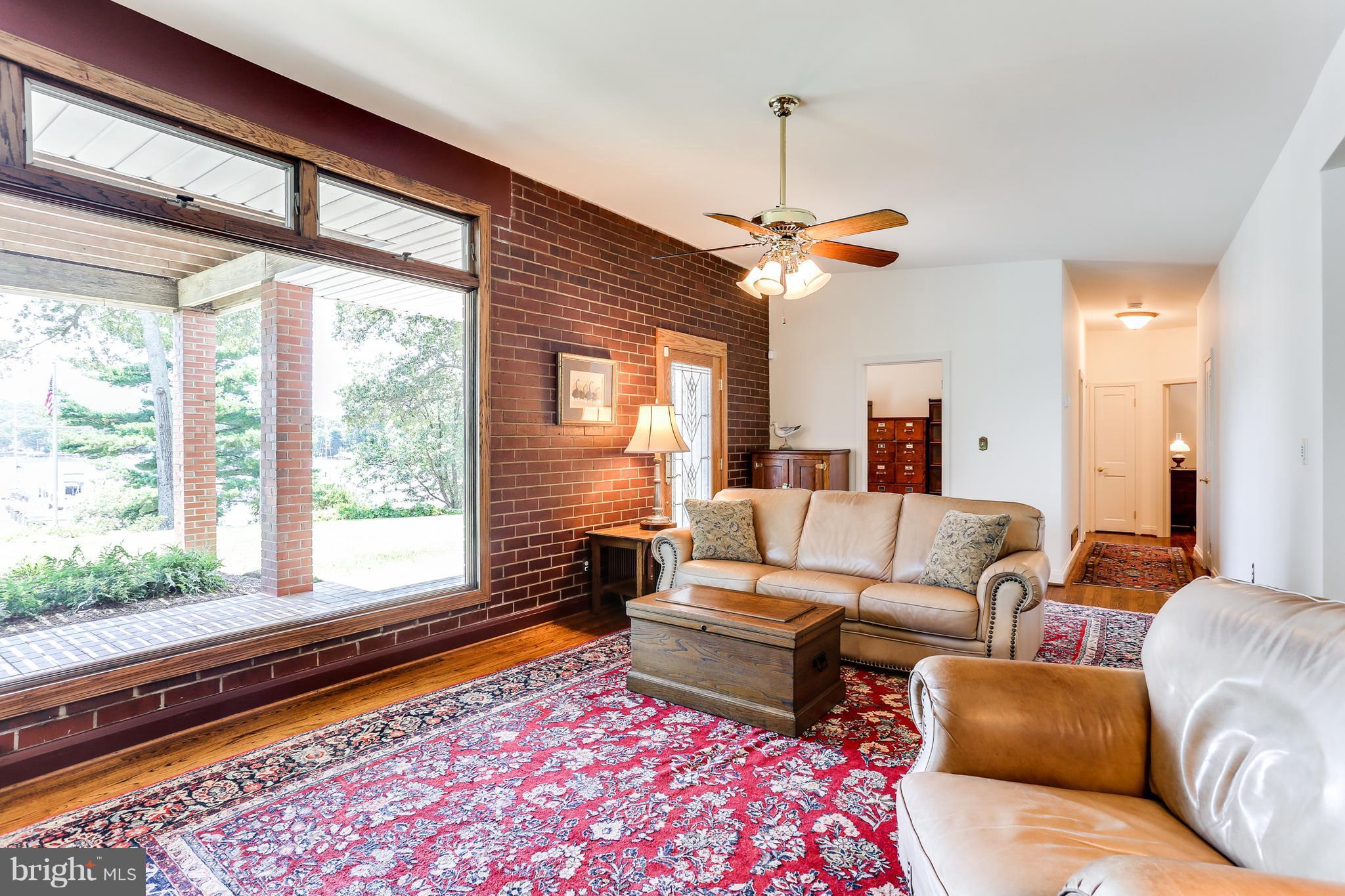 BEN OAKS ON SEVERN - Residential