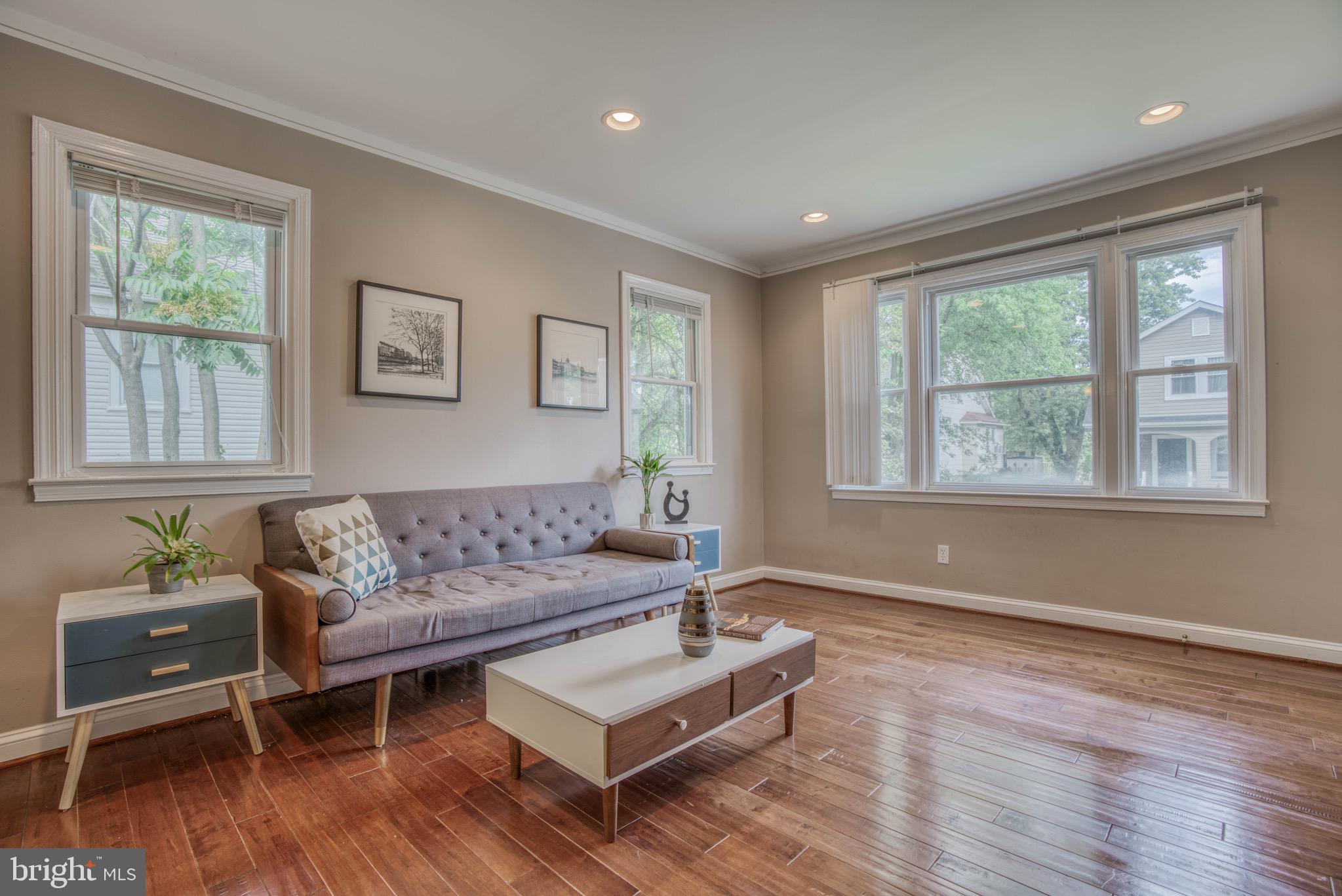 LAURAVILLE HISTORIC DISTRICT - Residential