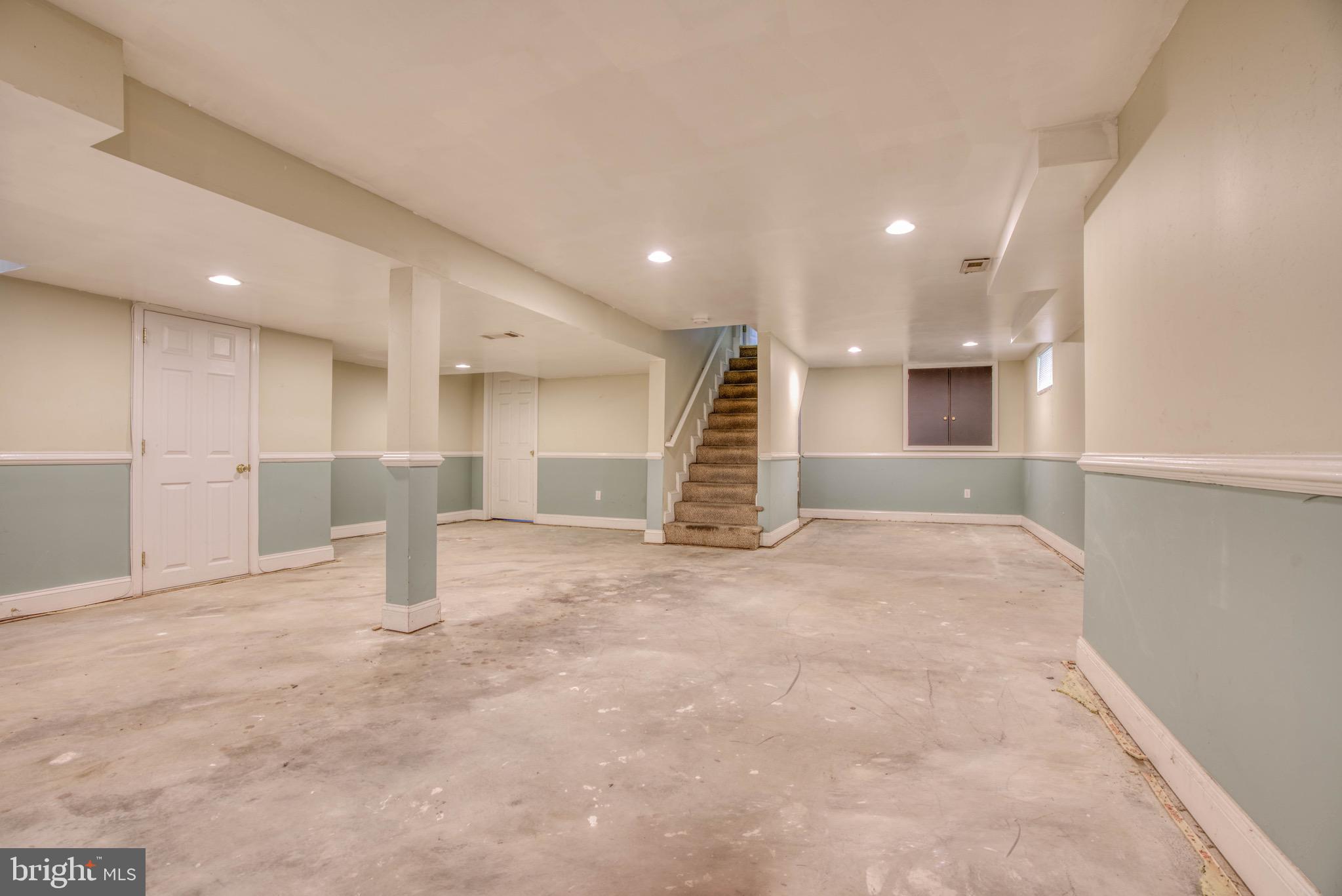 LAURAVILLE HISTORIC DISTRICT - Residential