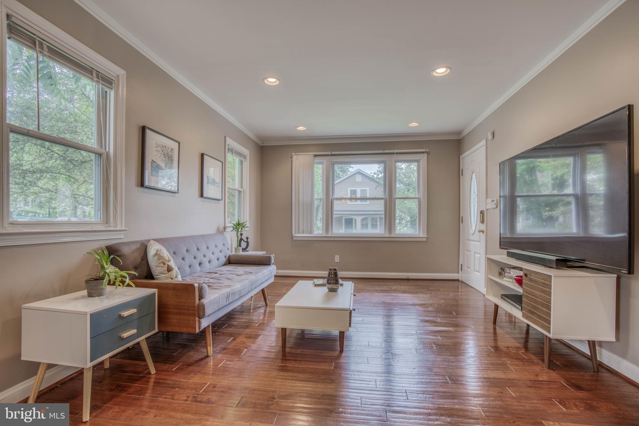 LAURAVILLE HISTORIC DISTRICT - Residential