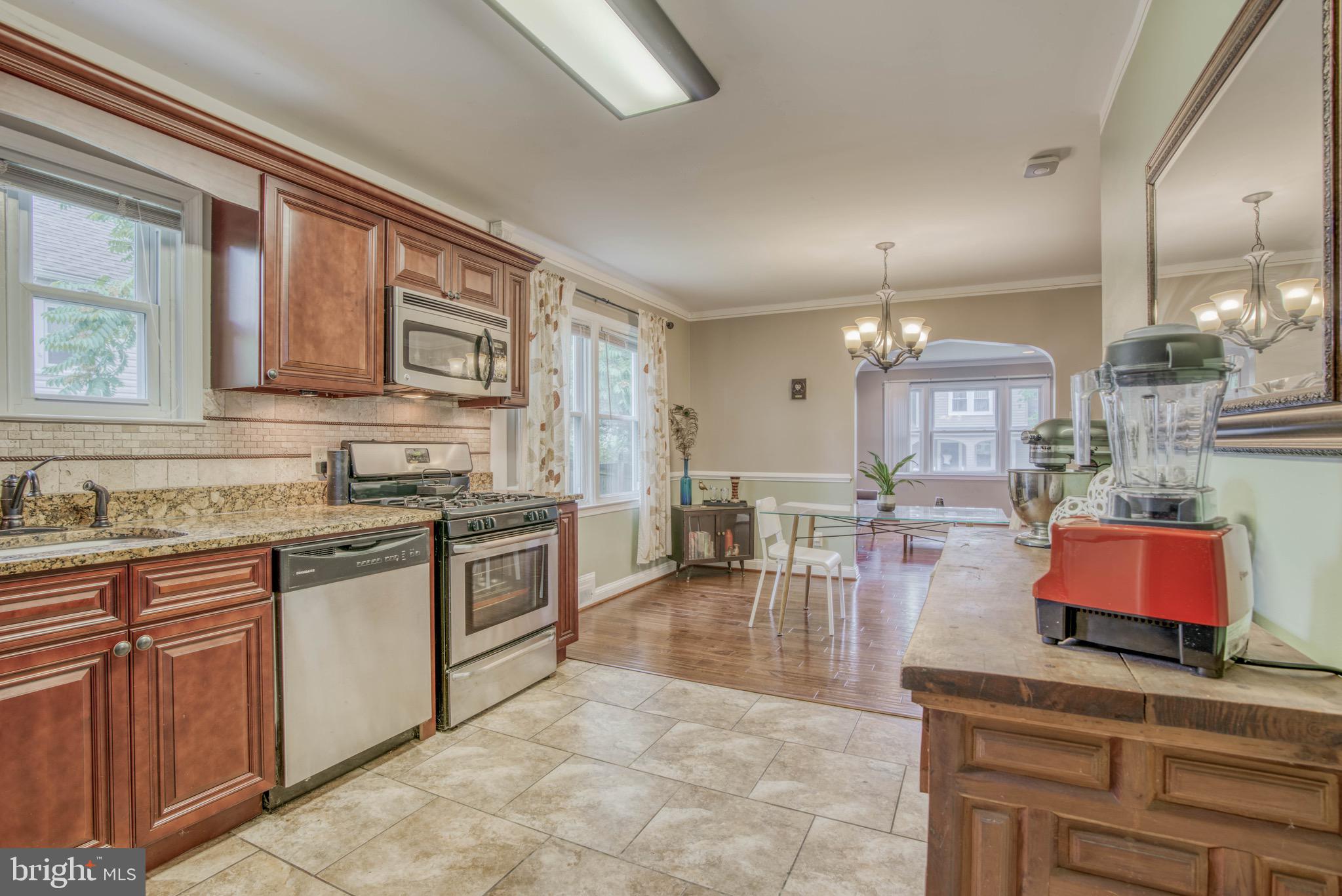 LAURAVILLE HISTORIC DISTRICT - Residential