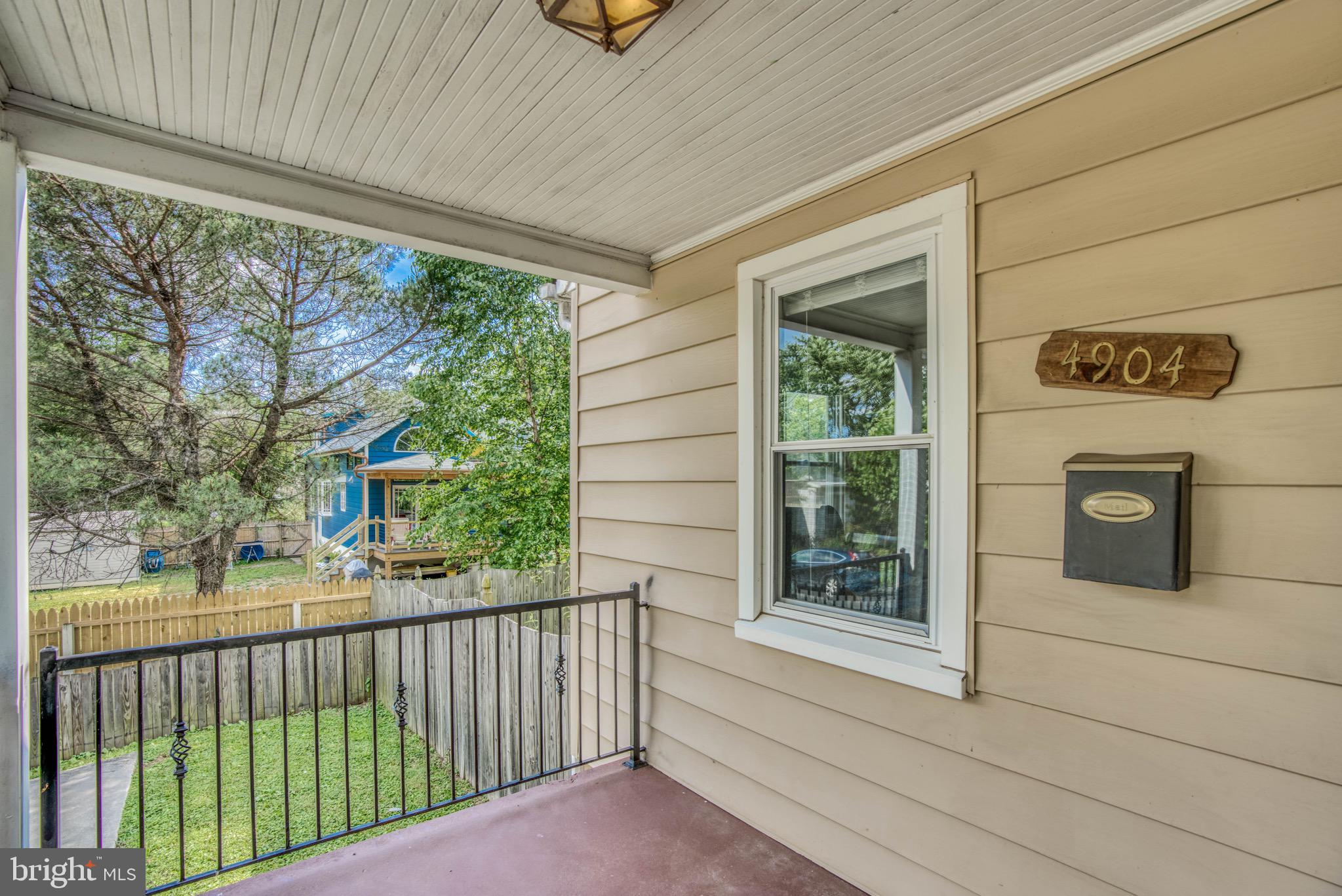 LAURAVILLE HISTORIC DISTRICT - Residential