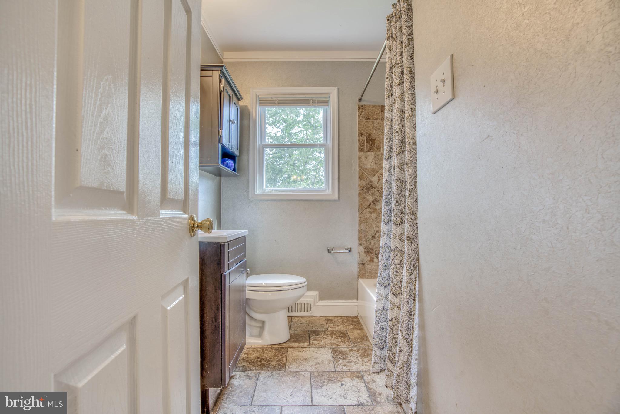 LAURAVILLE HISTORIC DISTRICT - Residential