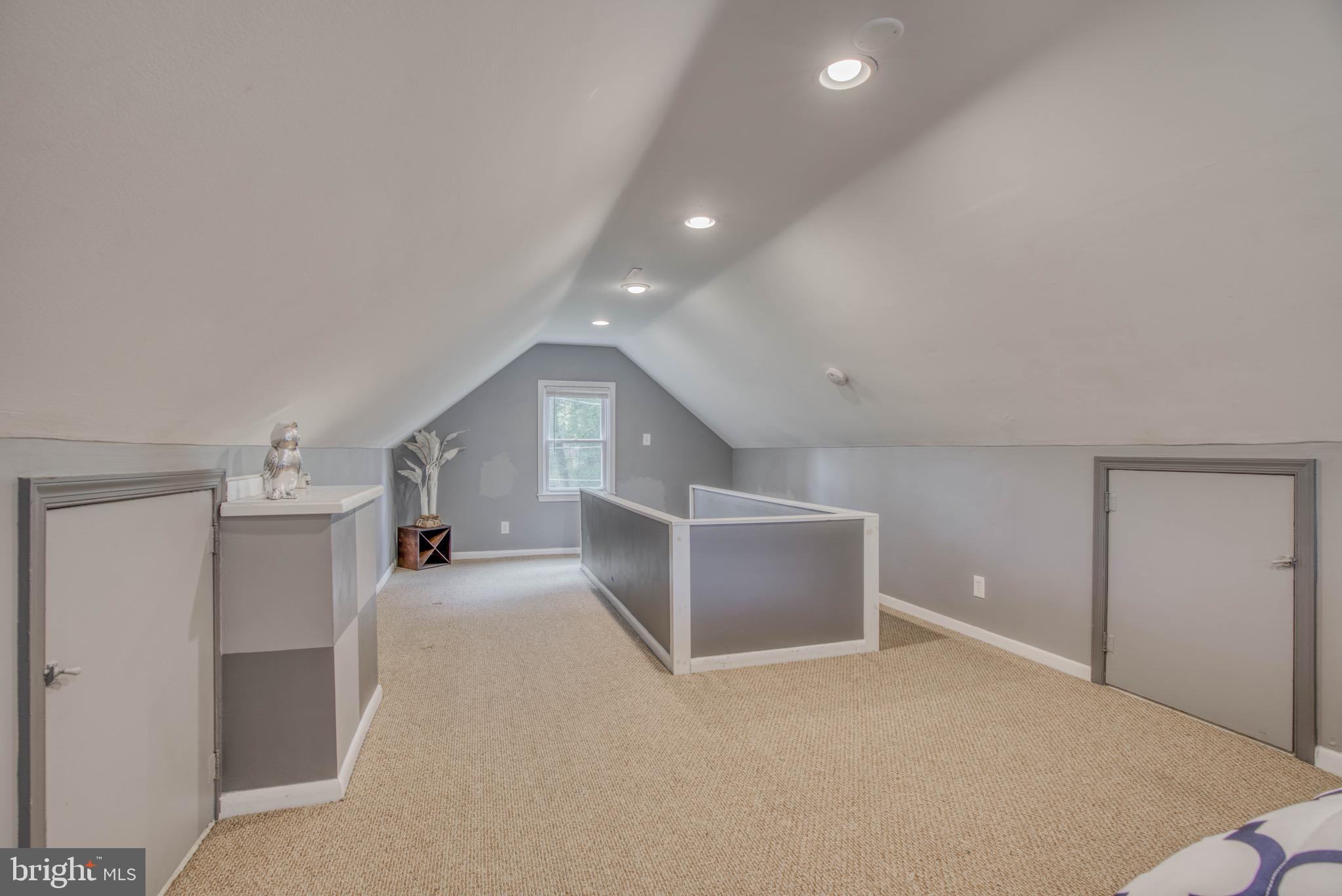 LAURAVILLE HISTORIC DISTRICT - Residential