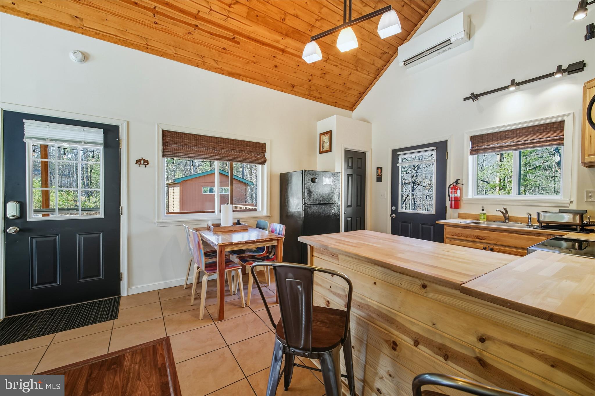 ALPINE ACRES - Residential