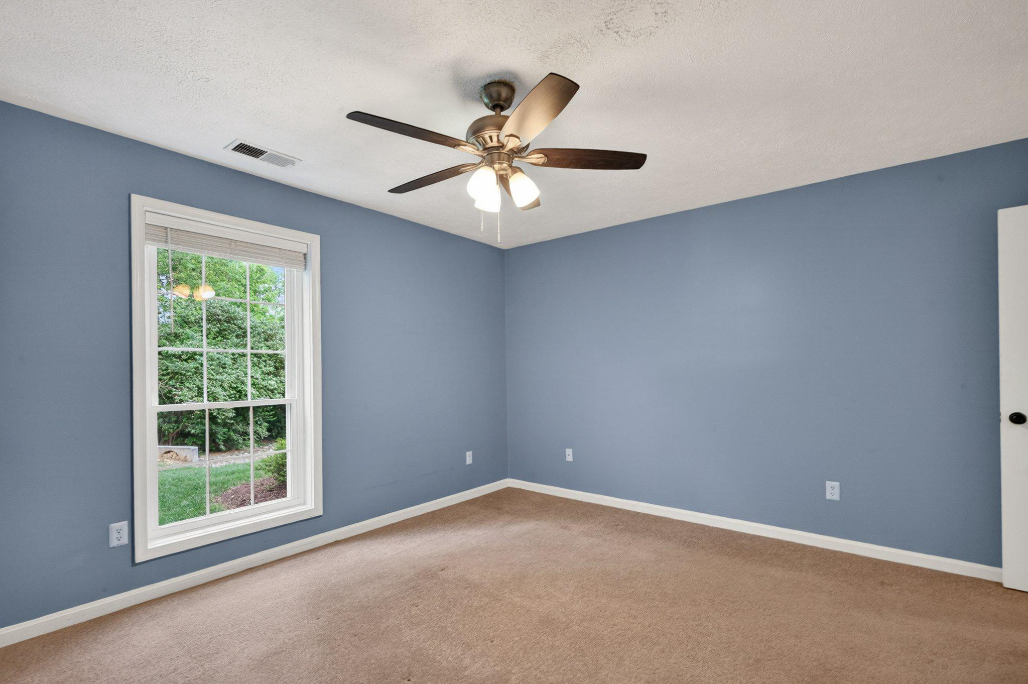 THE OAKTON - Residential