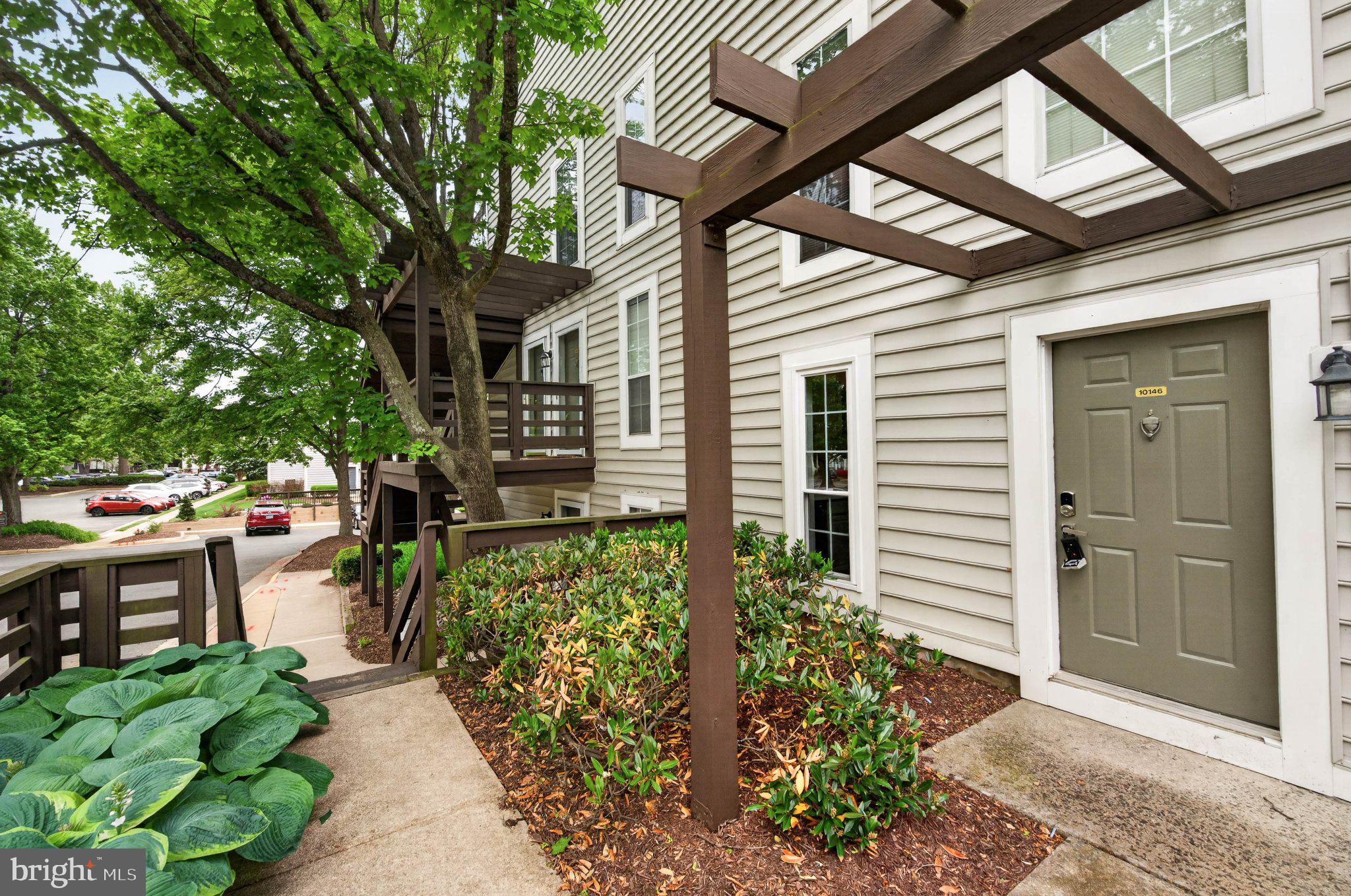 THE OAKTON - Residential