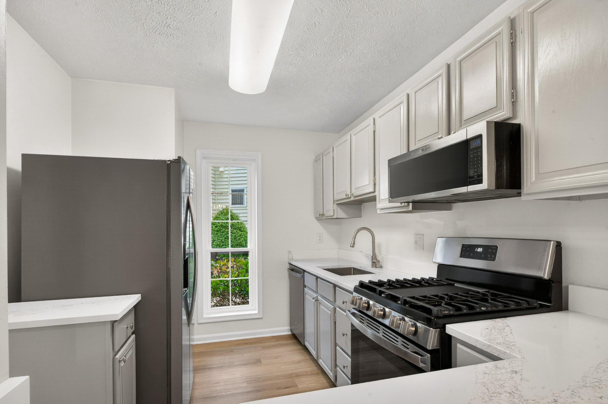 THE OAKTON - Residential