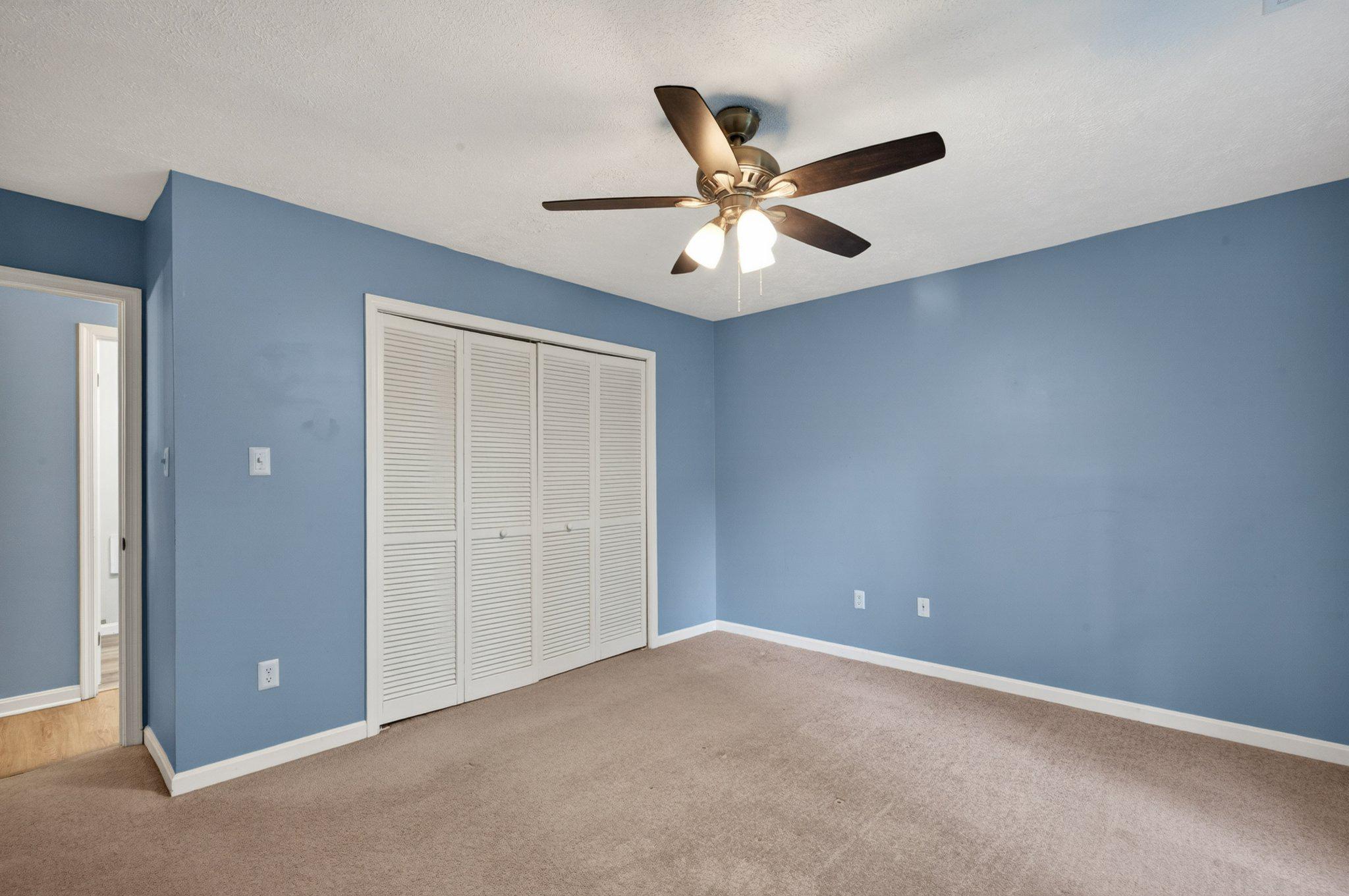 THE OAKTON - Residential