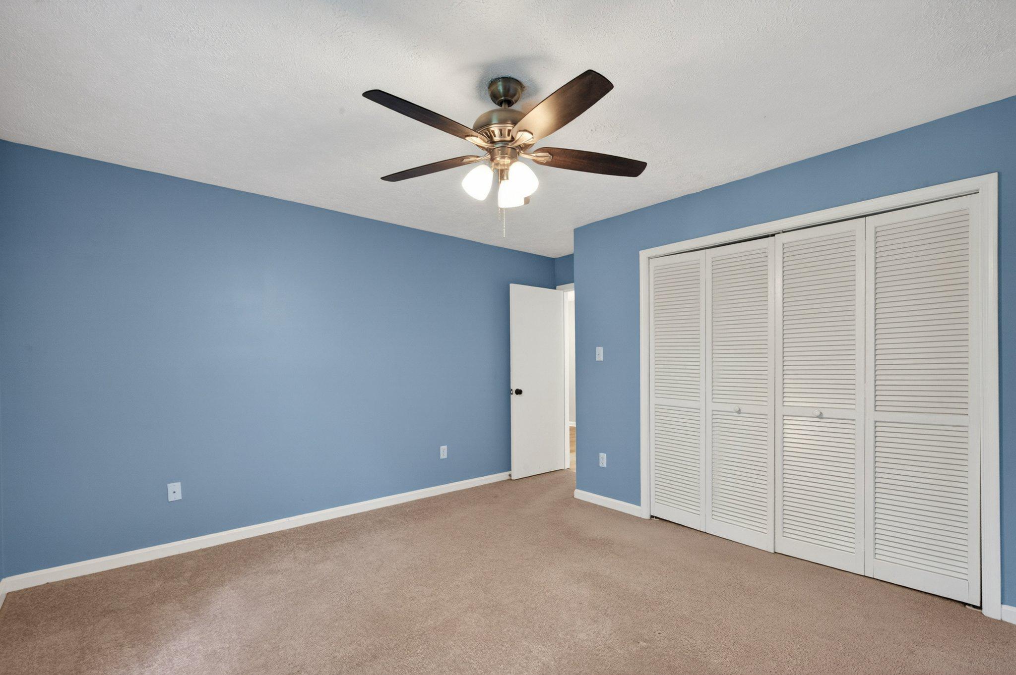 THE OAKTON - Residential