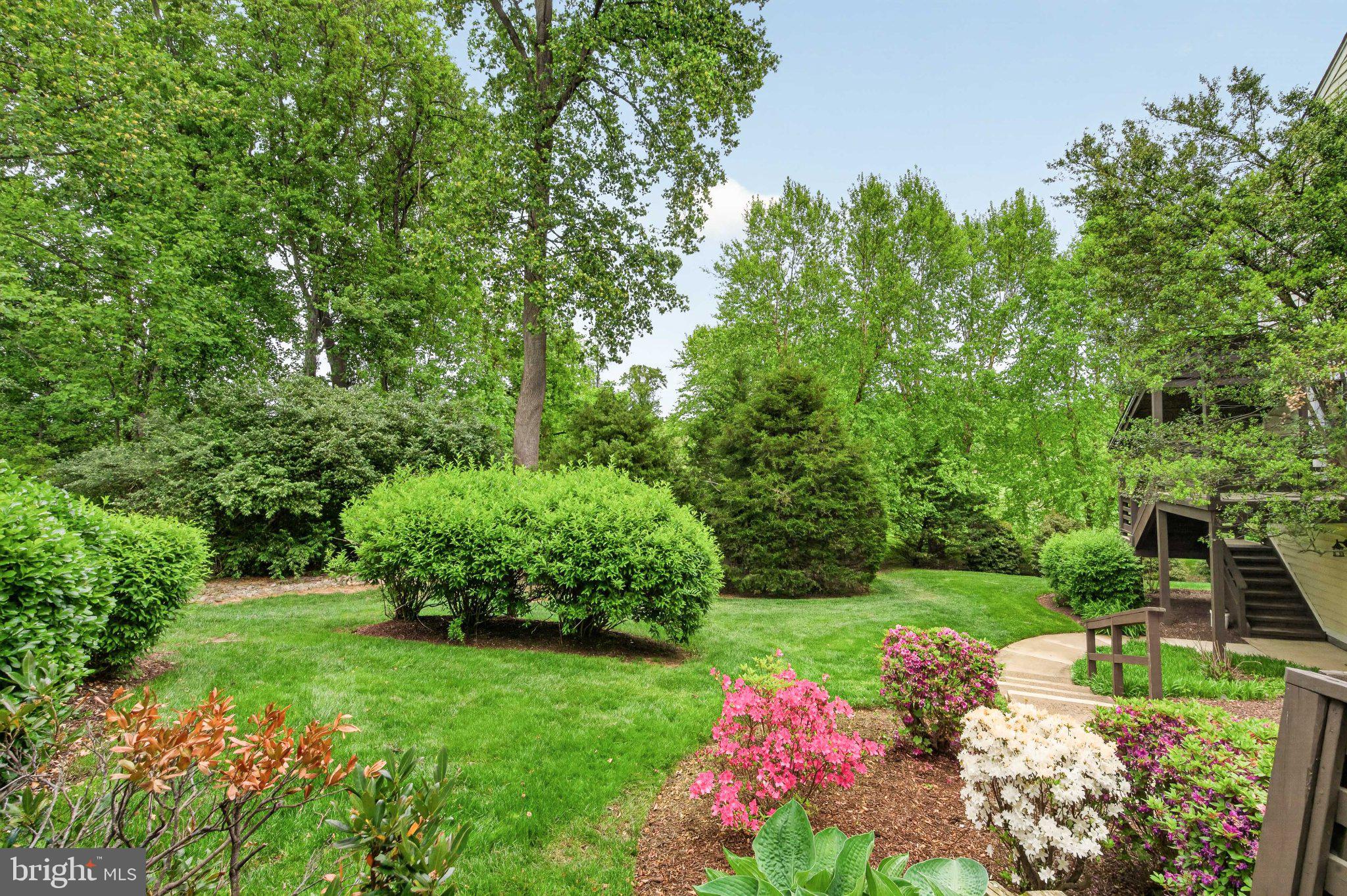 THE OAKTON - Residential