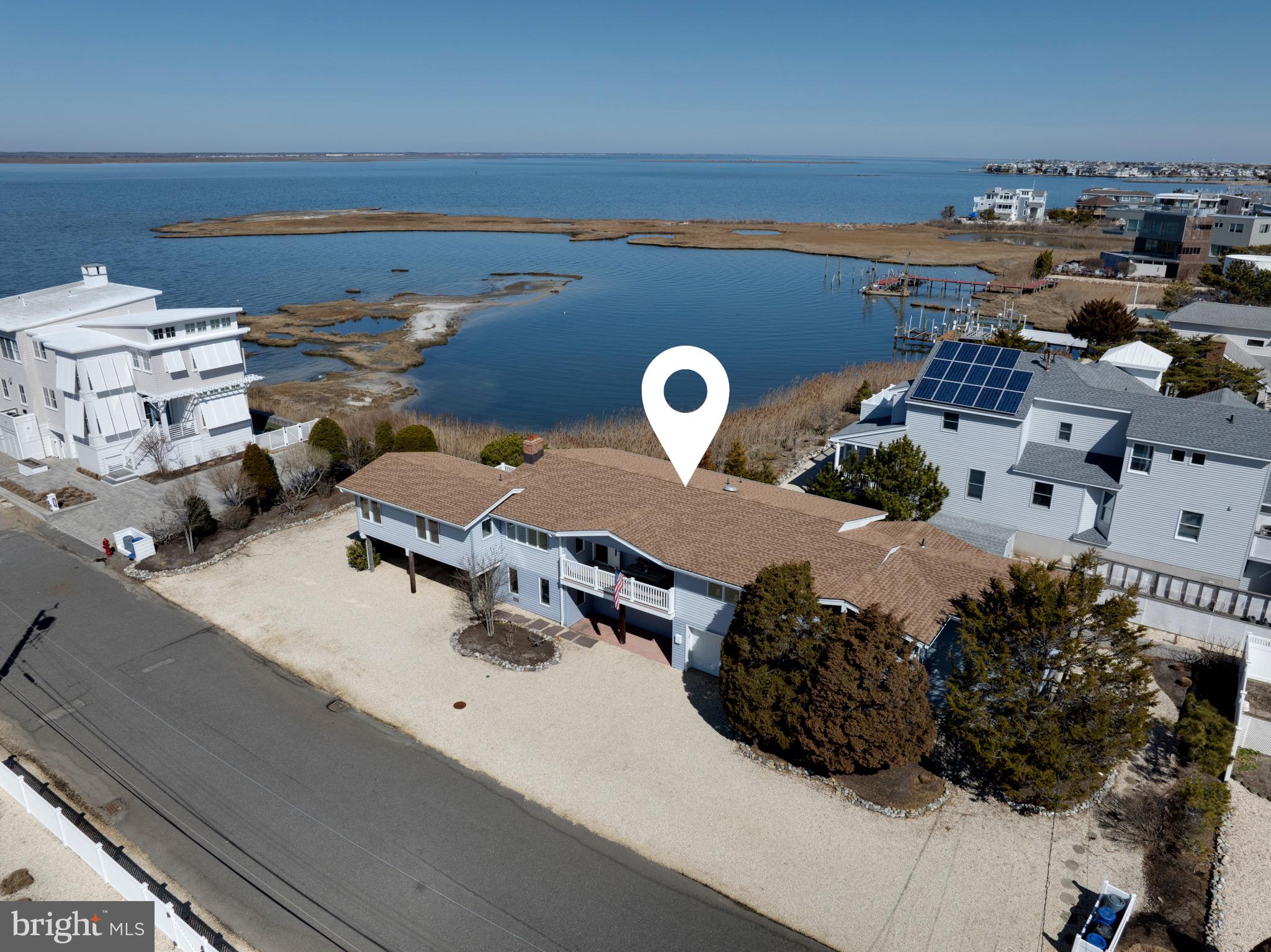 12 LAGOON DRIVE N