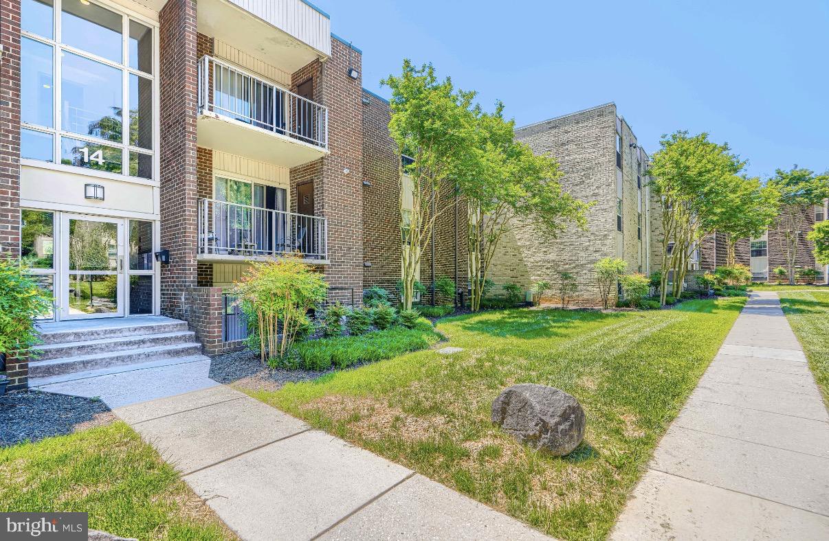 14 MOUNTBATTEN COURT