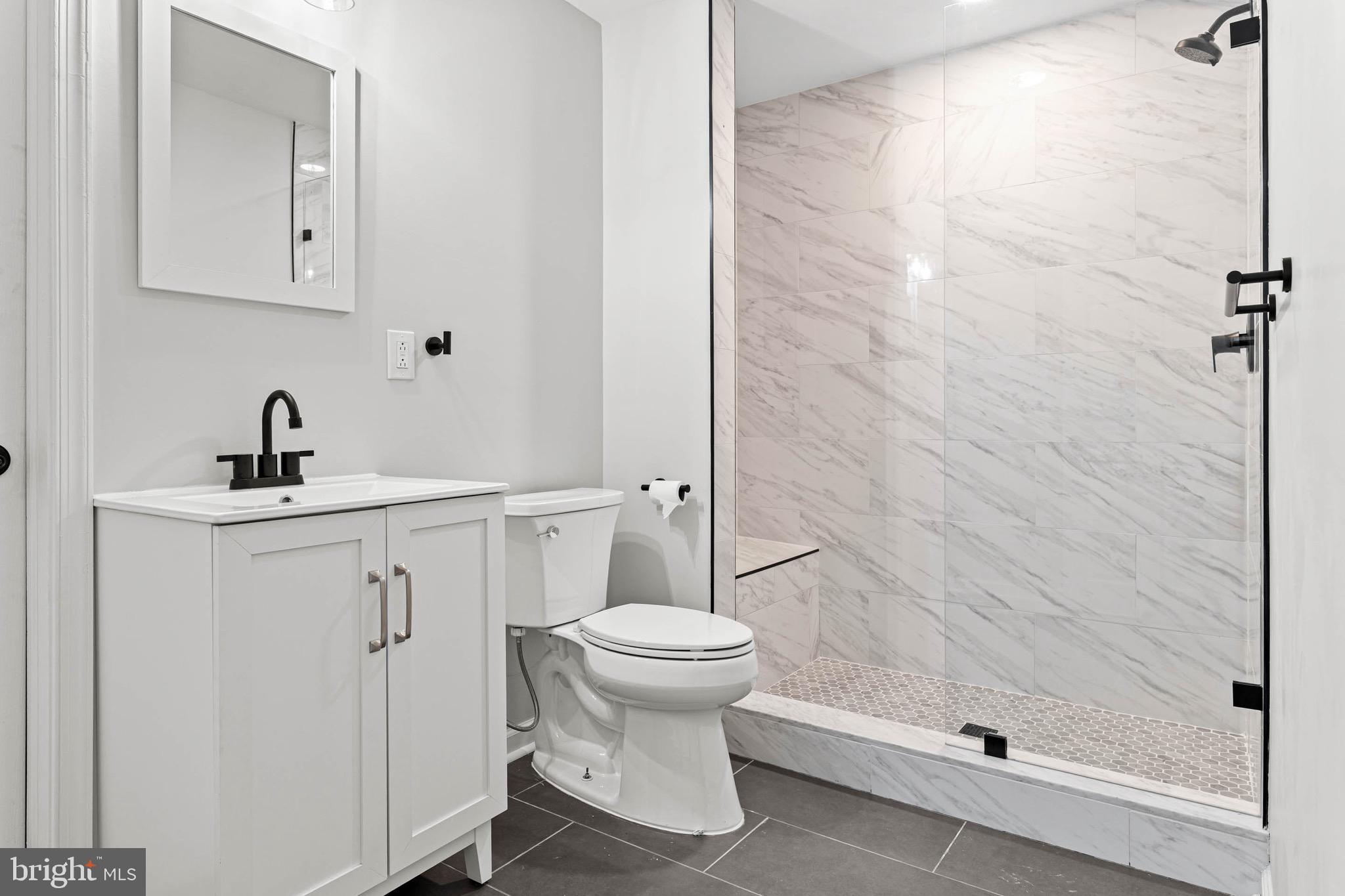 REBEL HILL - Residential