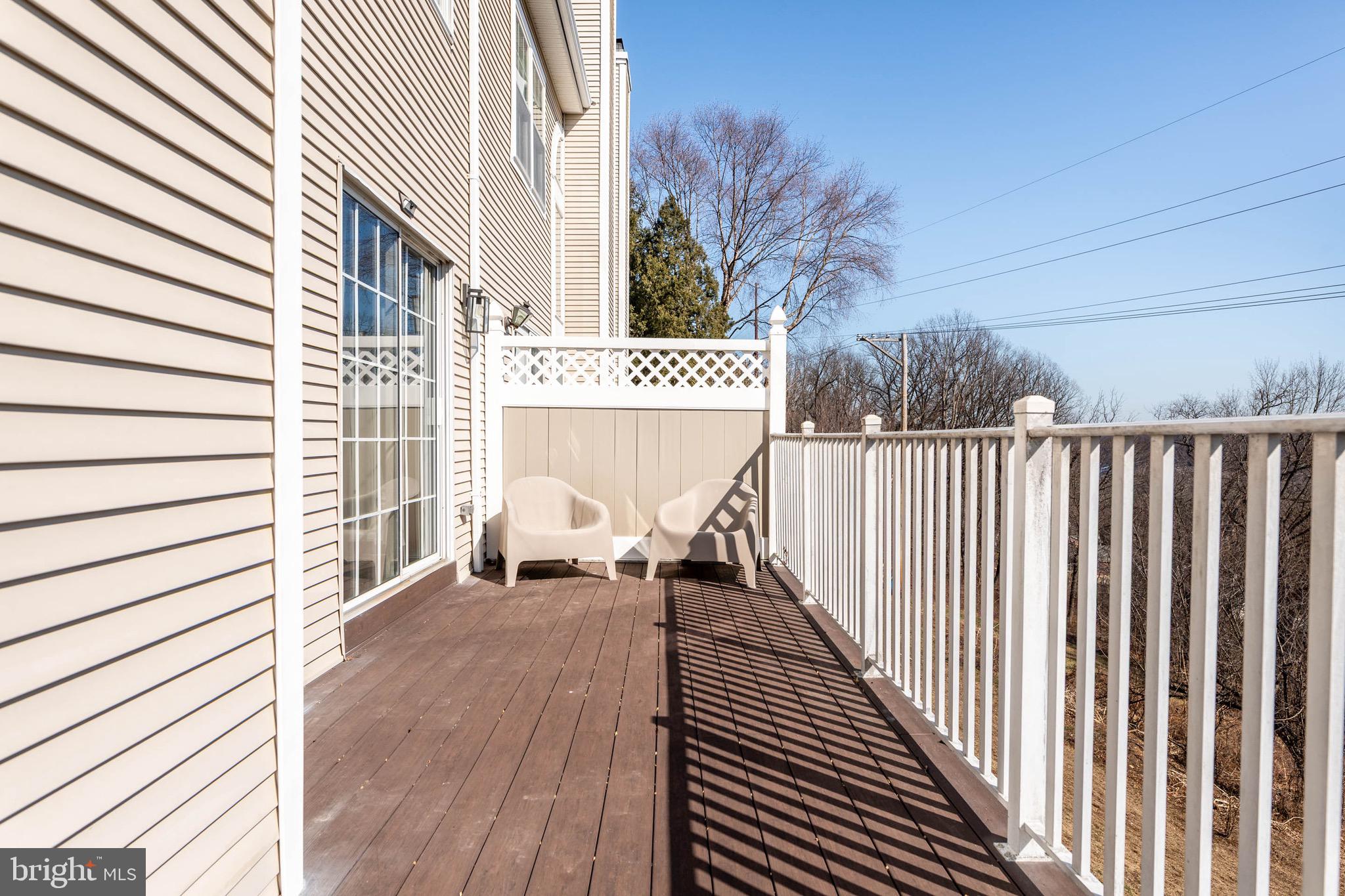 REBEL HILL - Residential