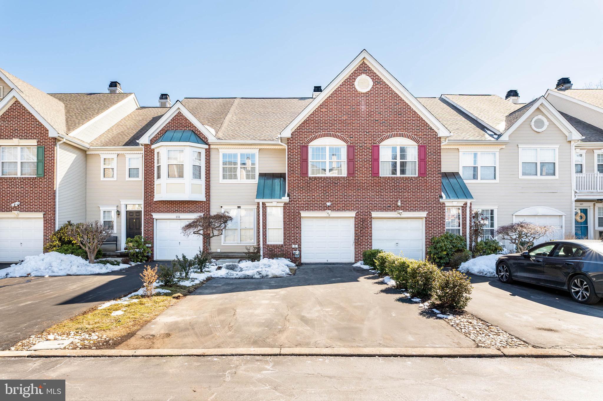 REBEL HILL - Residential