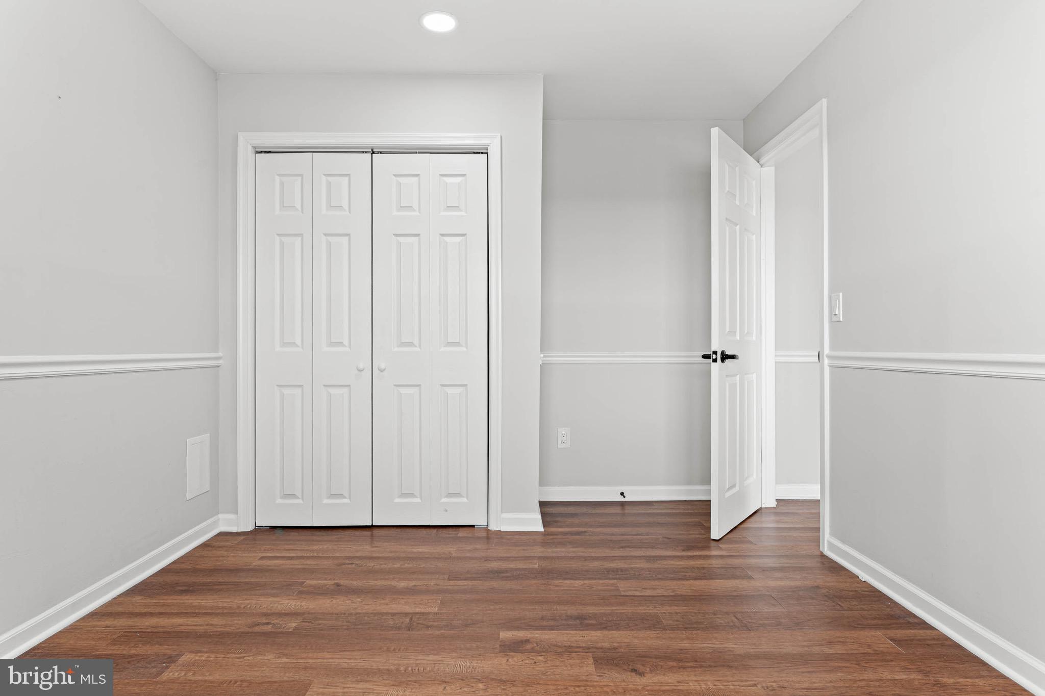 REBEL HILL - Residential