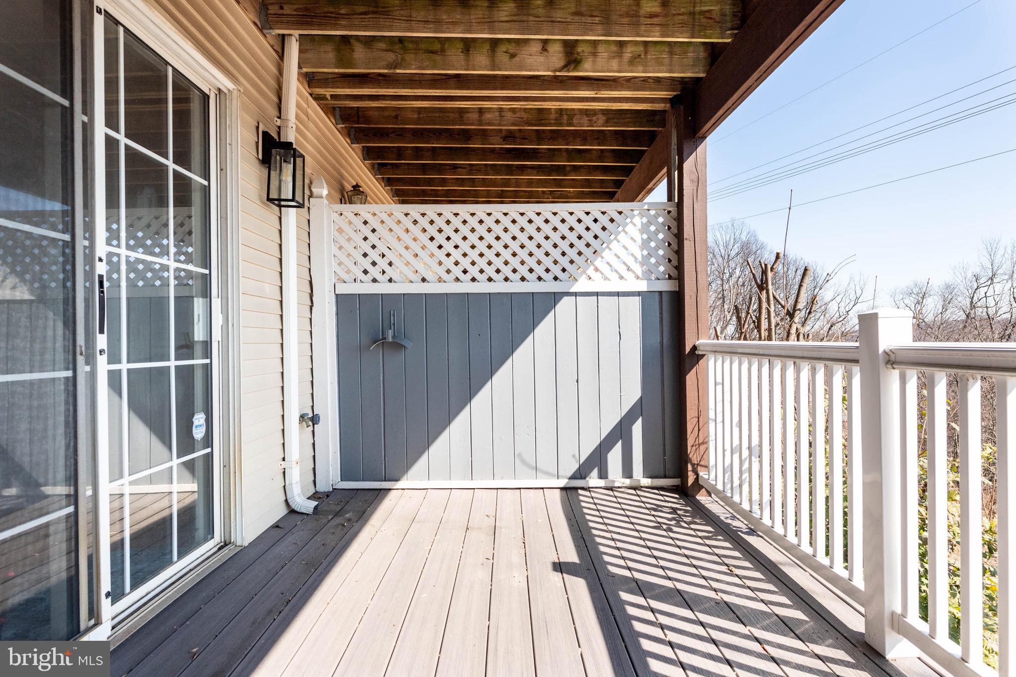 REBEL HILL - Residential