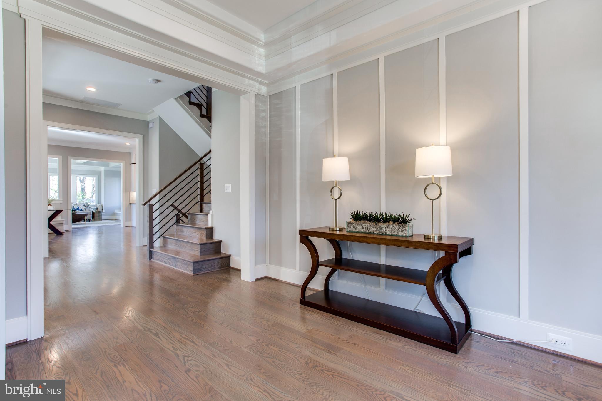 VIENNA WOODS - Residential