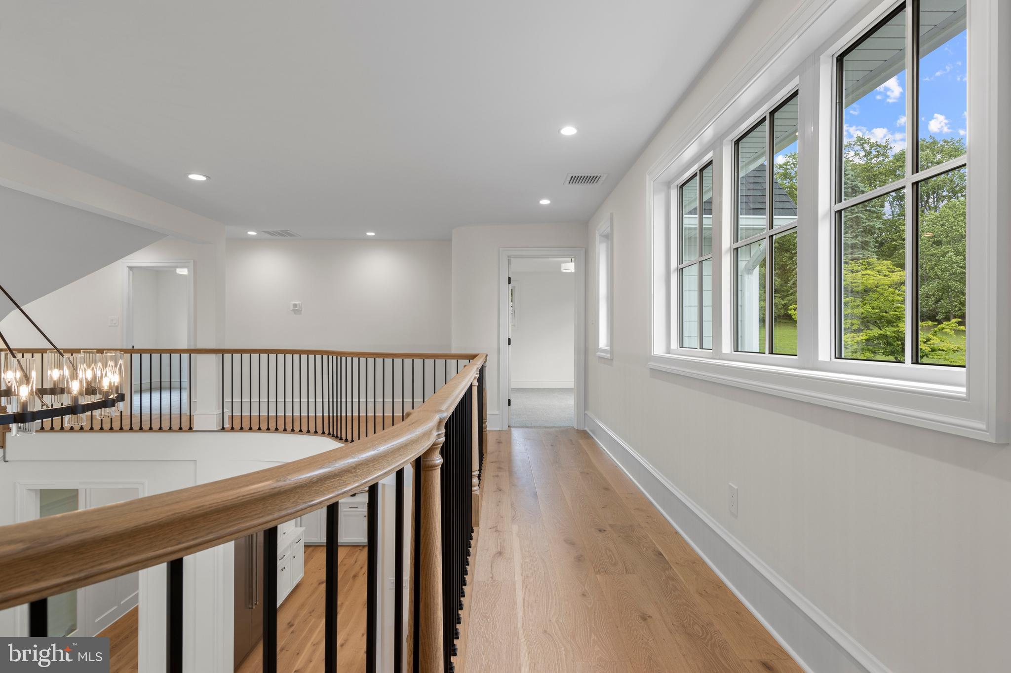 NEWTOWN SQ - Residential