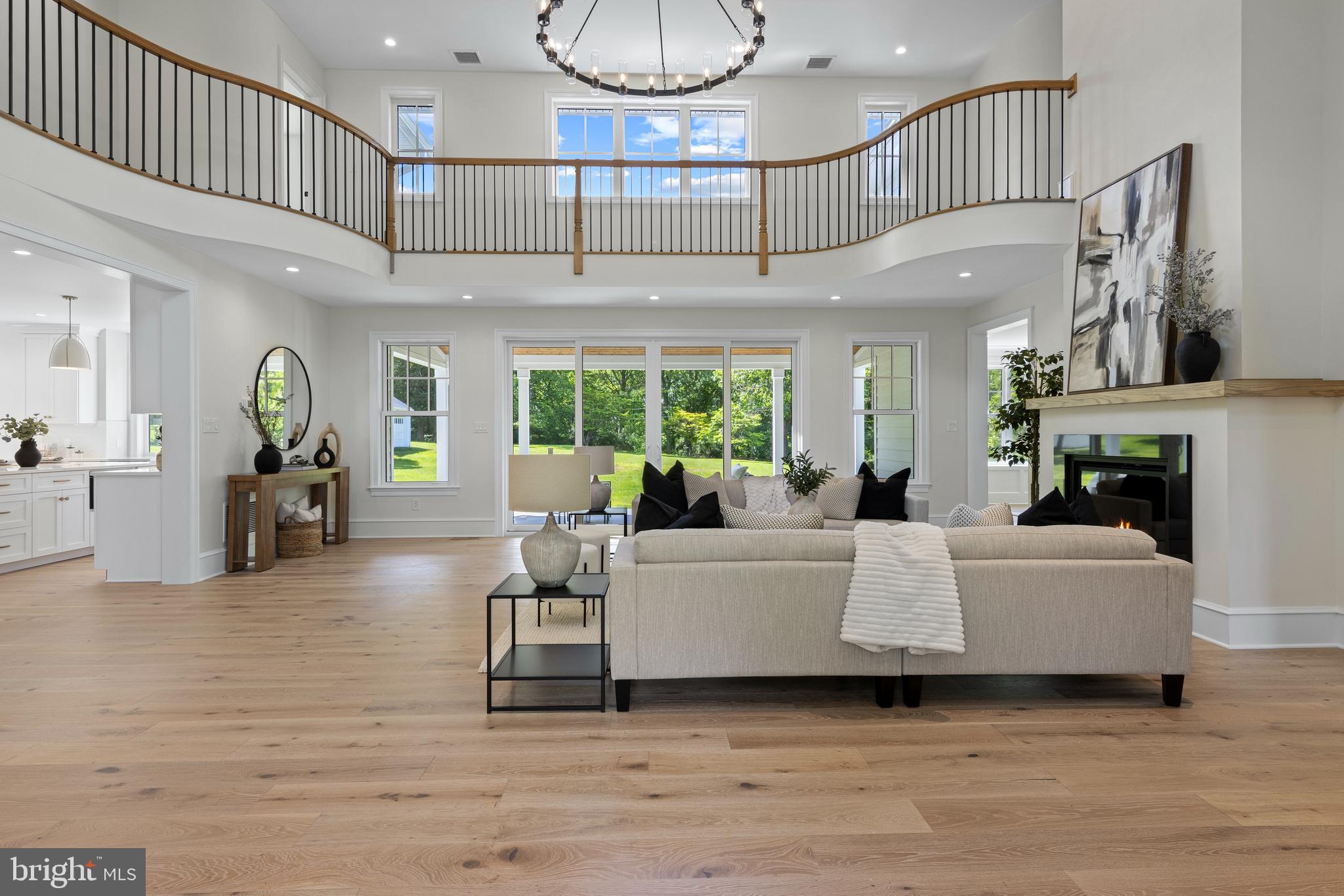 NEWTOWN SQ - Residential