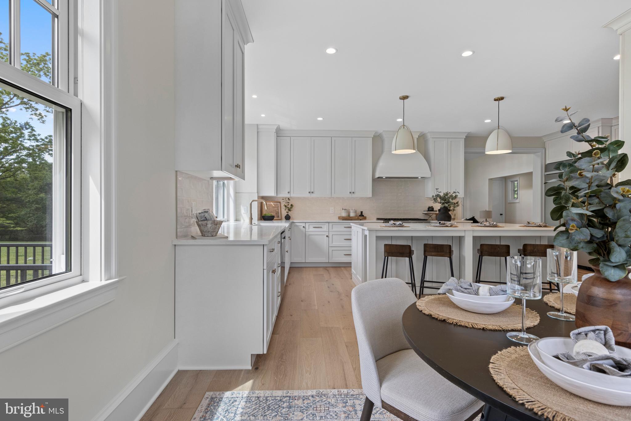 NEWTOWN SQ - Residential