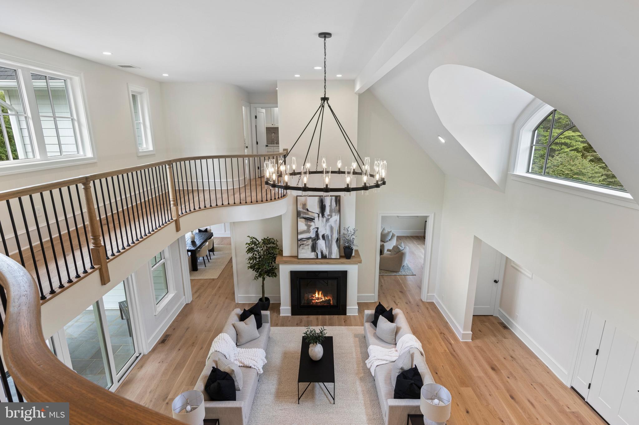 NEWTOWN SQ - Residential