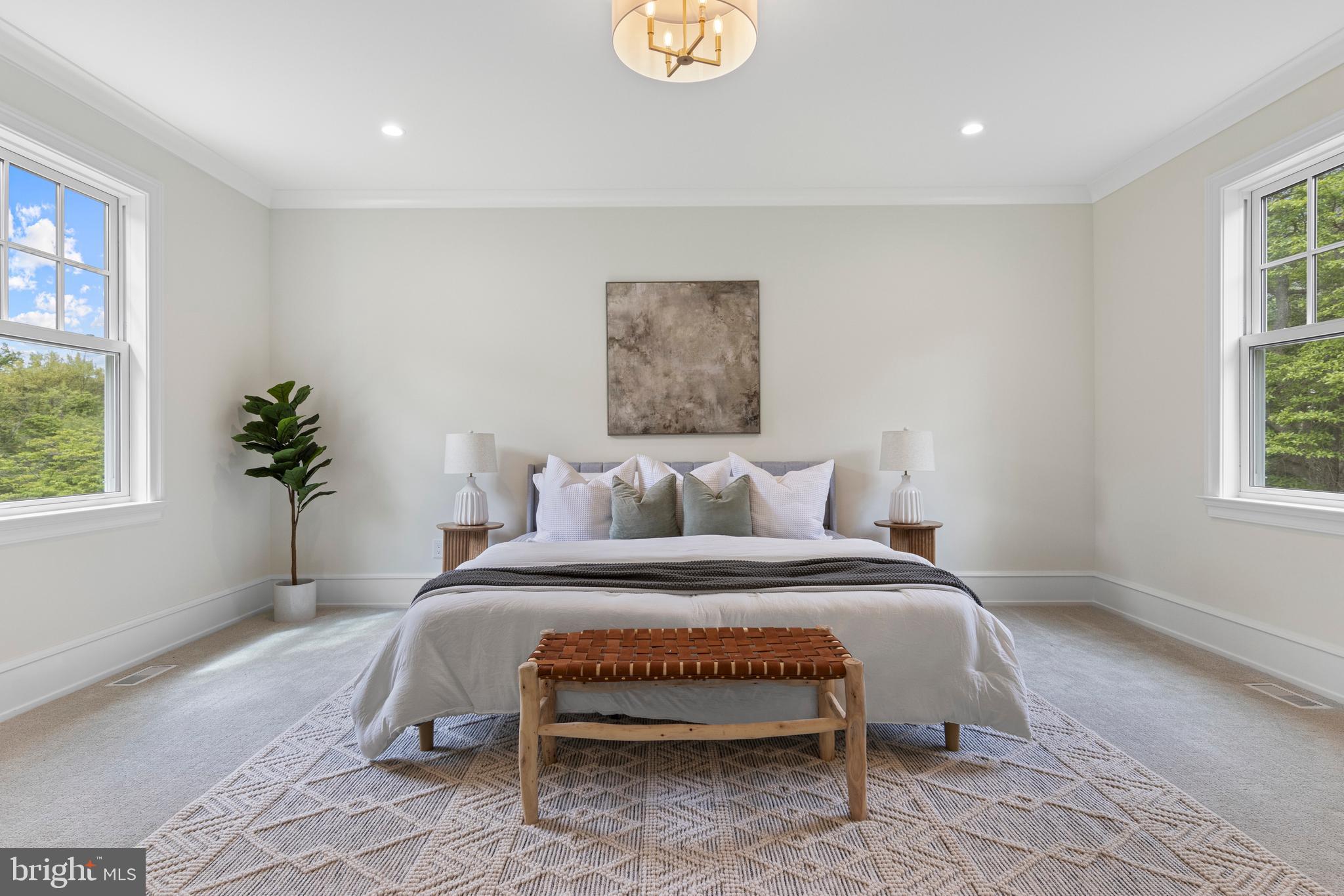 NEWTOWN SQ - Residential