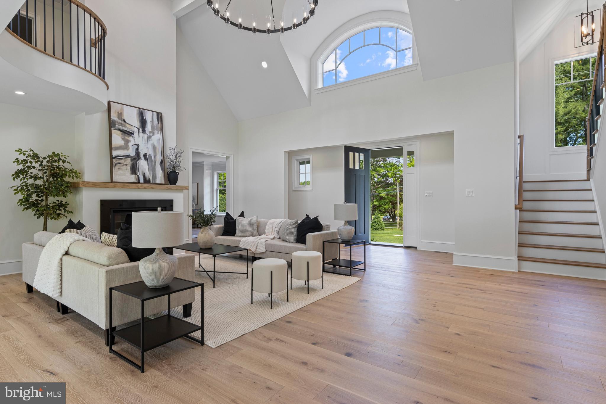 NEWTOWN SQ - Residential