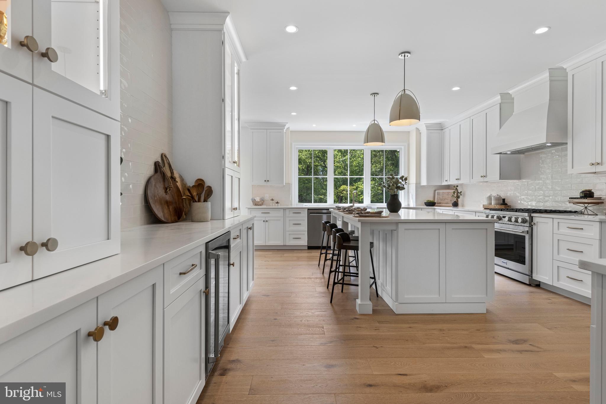 NEWTOWN SQ - Residential