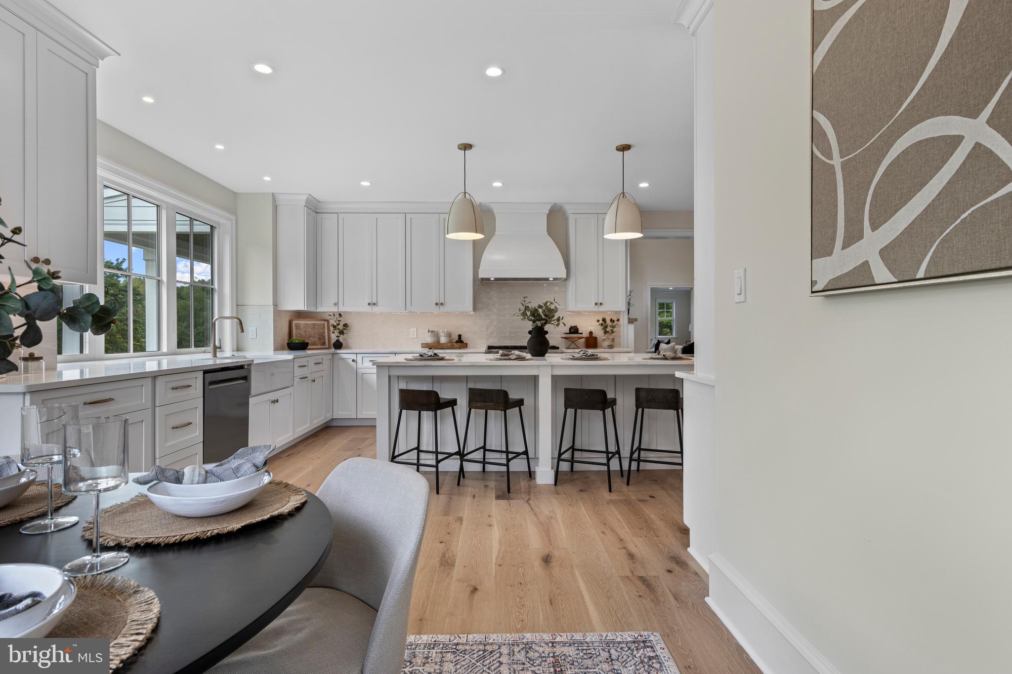 NEWTOWN SQ - Residential
